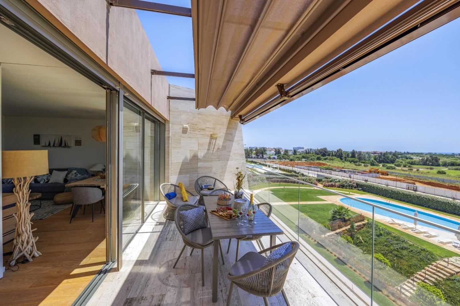 Vilamoura Luxury Retreat with Pool, Garden and Near Beach