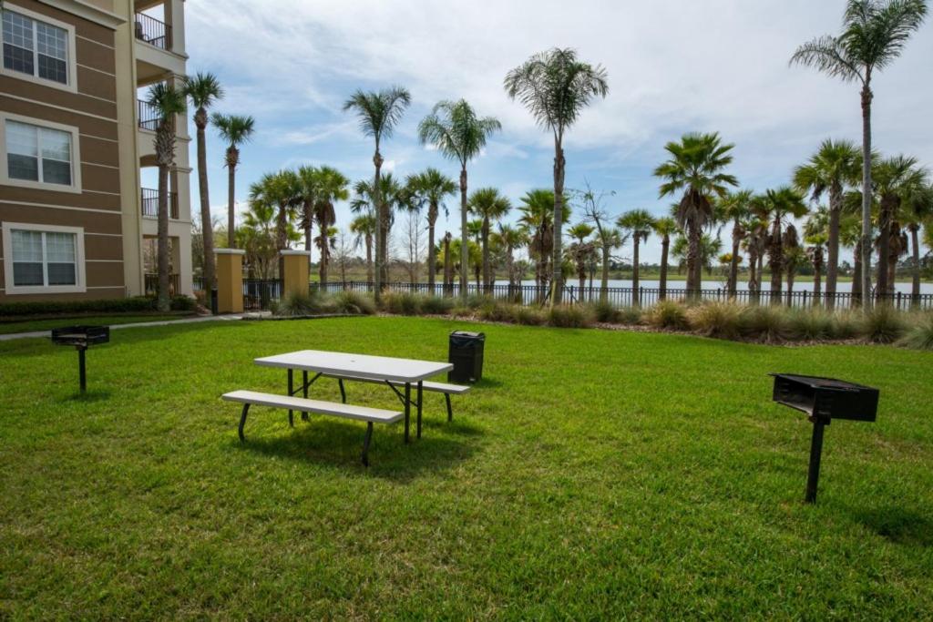 Luis Vista Cay Condo