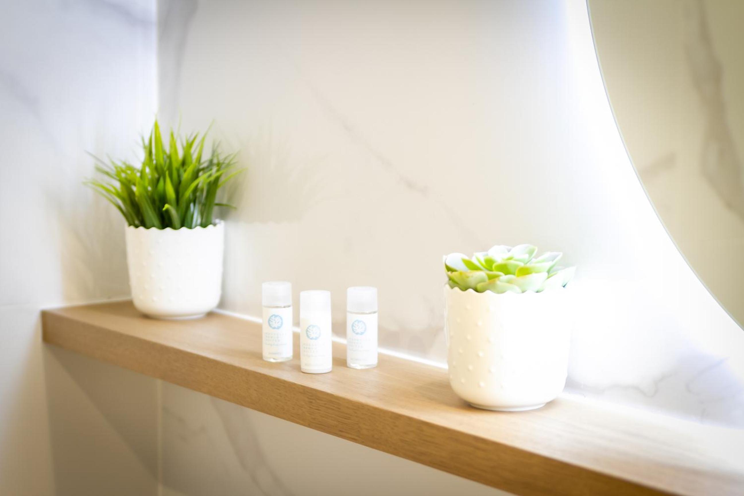 MARBELLA BANUS SUITES - Banus Playas del Duque Beachside Residential
