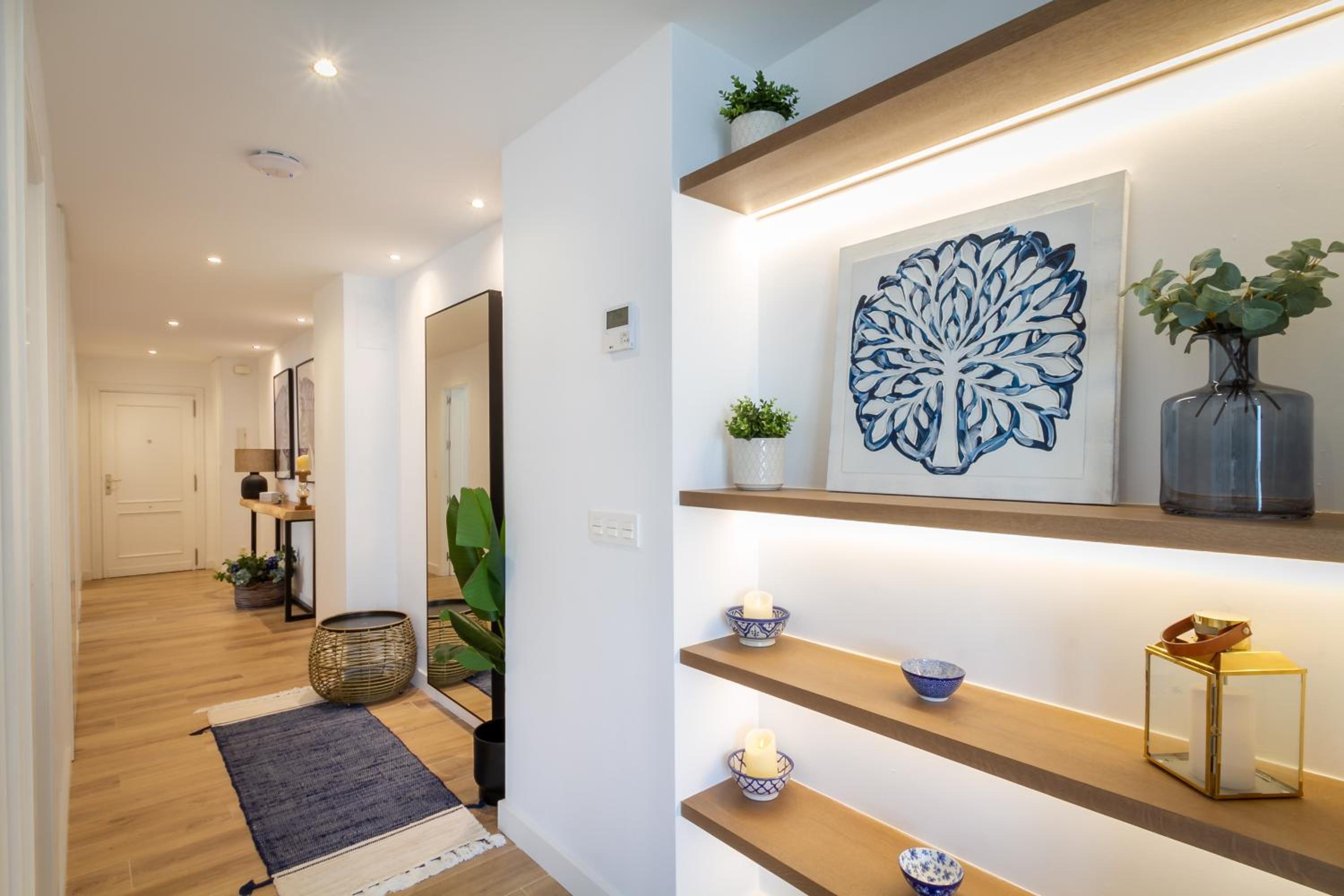 MARBELLA BANUS SUITES - Banus Playas del Duque Beachside Residential