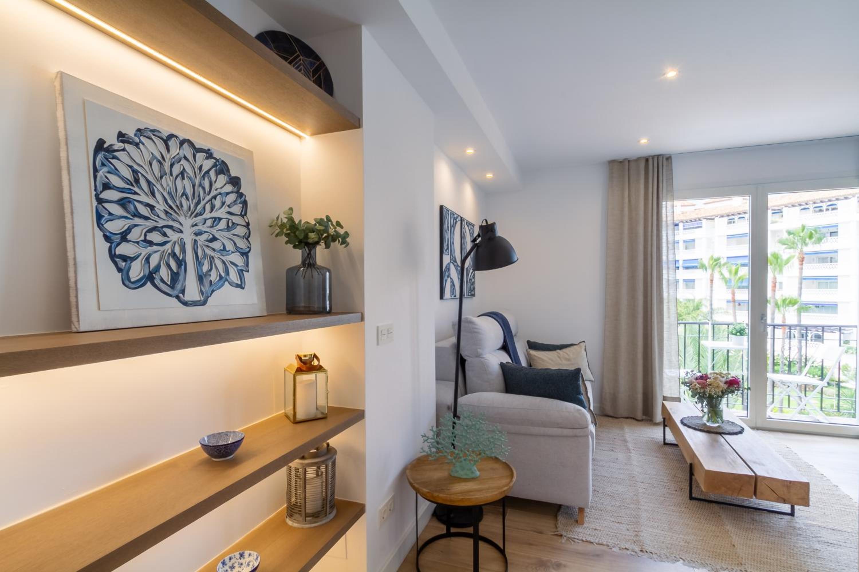 MARBELLA BANUS SUITES - Banus Playas del Duque Beachside Residential