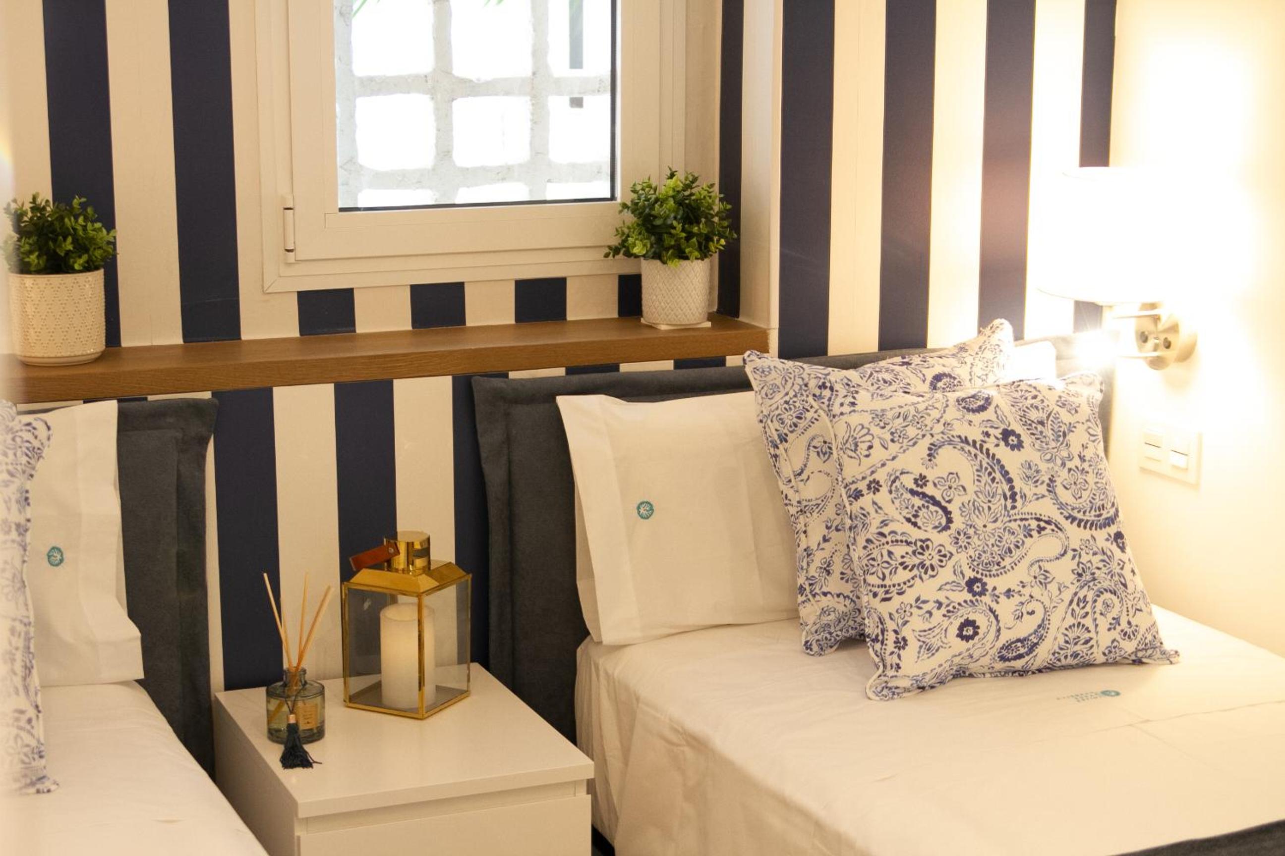 MARBELLA BANUS SUITES - Banus Playas del Duque Beachside Residential