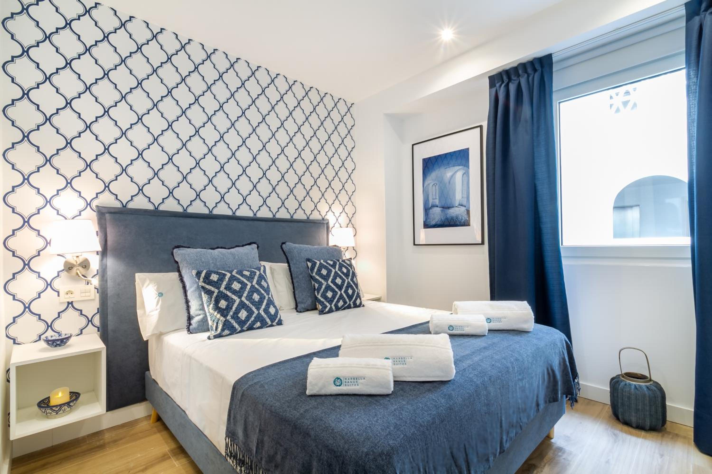 MARBELLA BANUS SUITES - Banus Playas del Duque Beachside Residential
