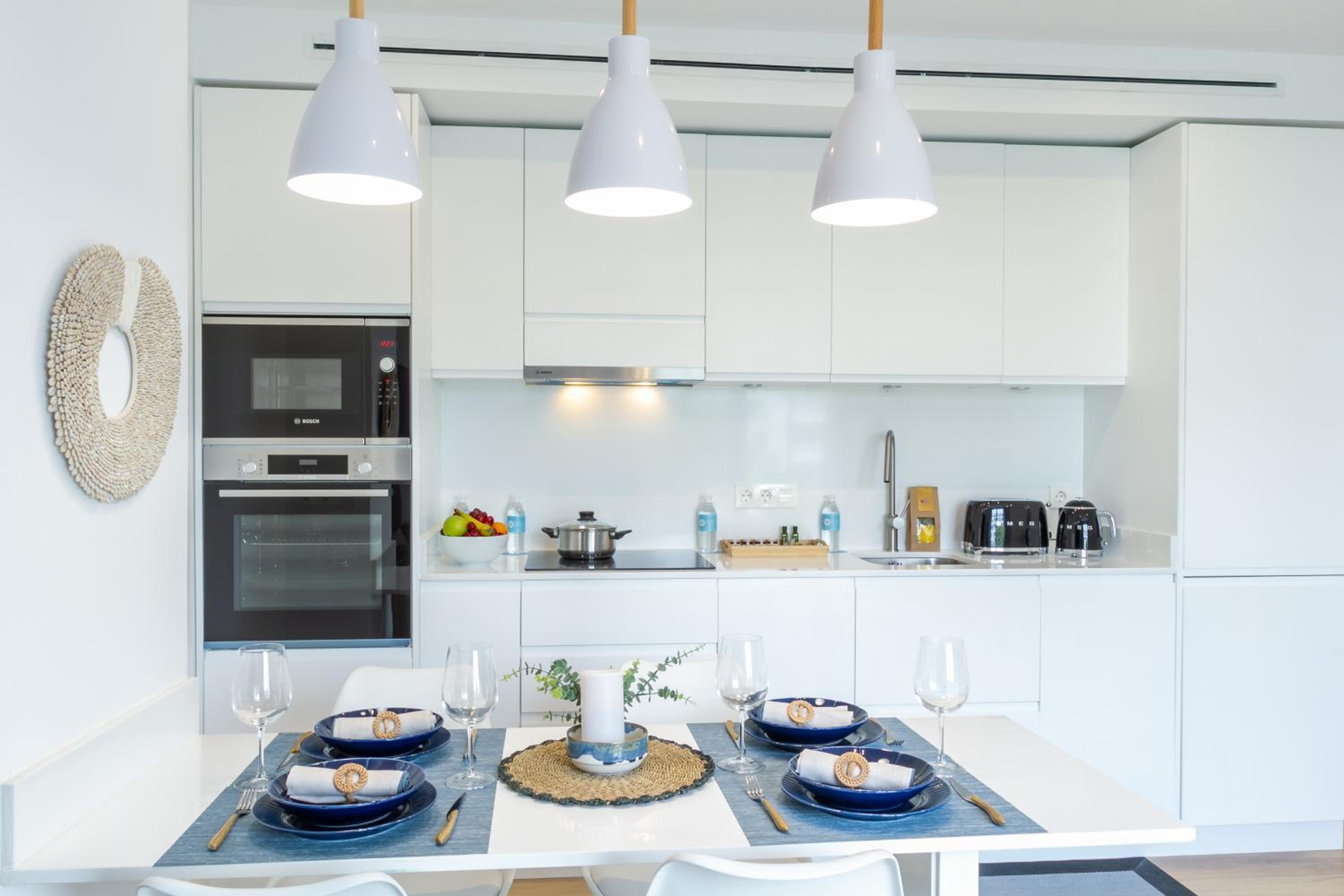 MARBELLA BANUS SUITES - Banus Playas del Duque Beachside Residential