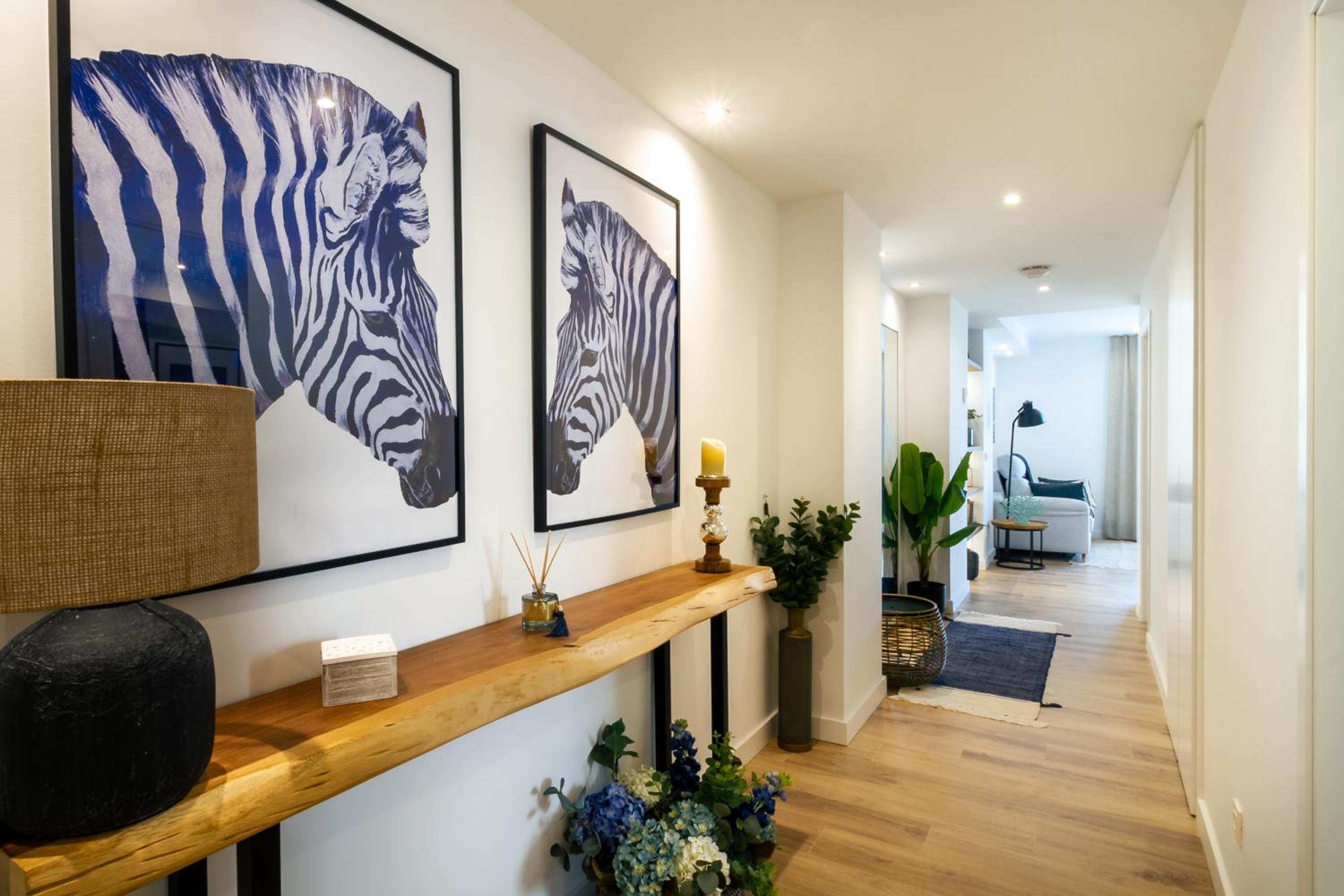 MARBELLA BANUS SUITES - Banus Playas del Duque Beachside Residential