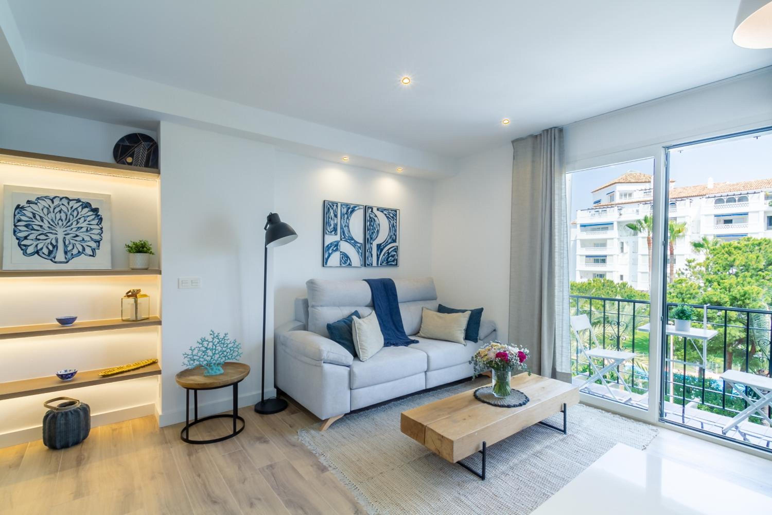MARBELLA BANUS SUITES - Banus Playas del Duque Beachside Residential