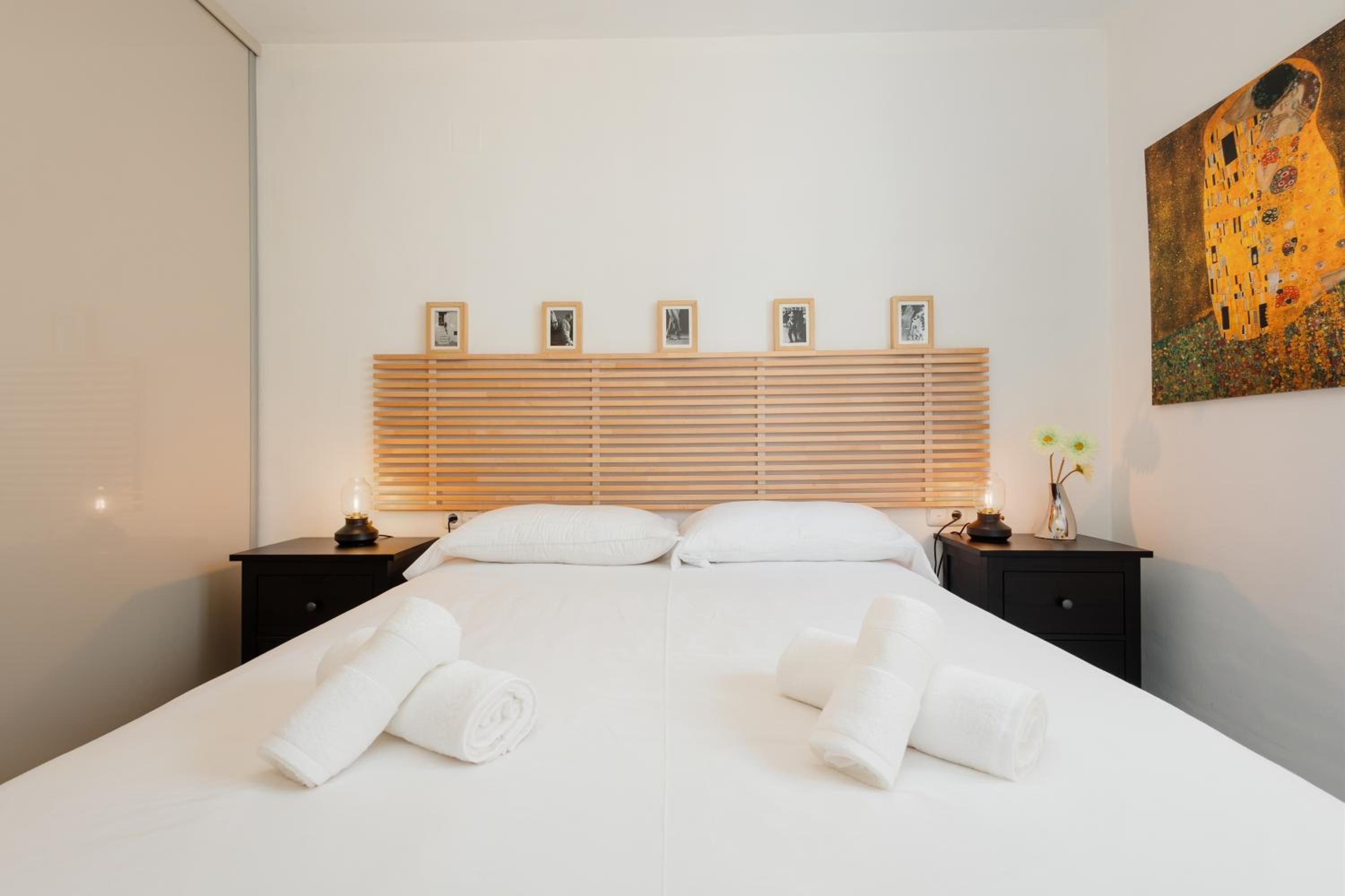 Marbella Vacations - Holiday apartment in first line beach complex in Urbanization Pueblo Mediterraneo, Marbella - Property Image 2