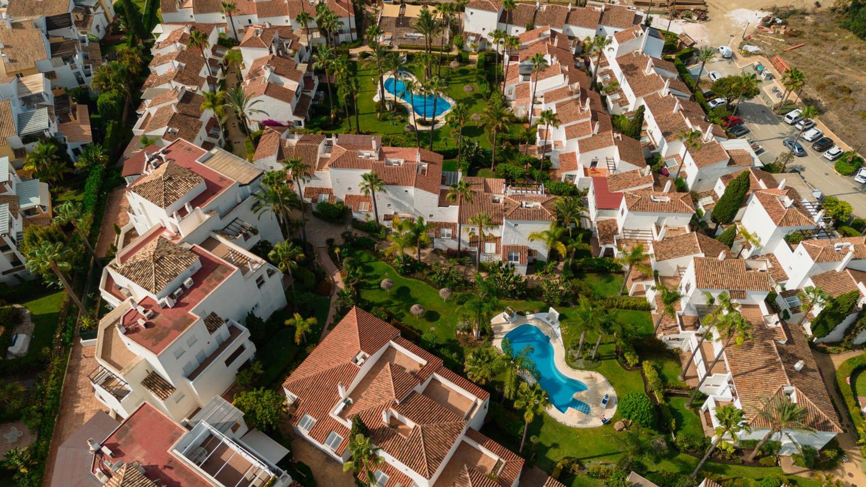 Marbella Vacations - Holiday apartment in first line beach complex in Urbanization Pueblo Mediterraneo, Marbella - Property Image 42