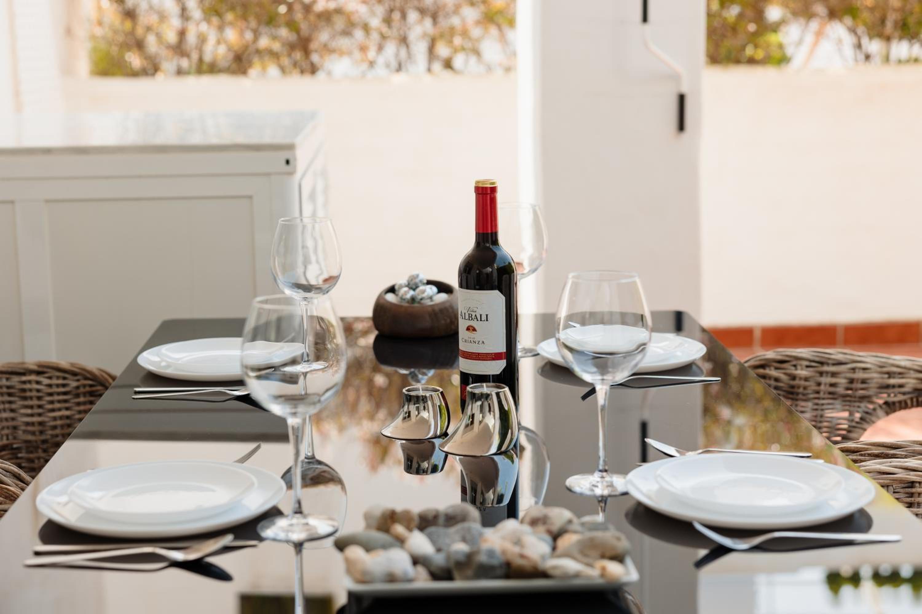 Marbella Vacations - Holiday apartment in first line beach complex in Urbanization Pueblo Mediterraneo, Marbella - Property Image 49