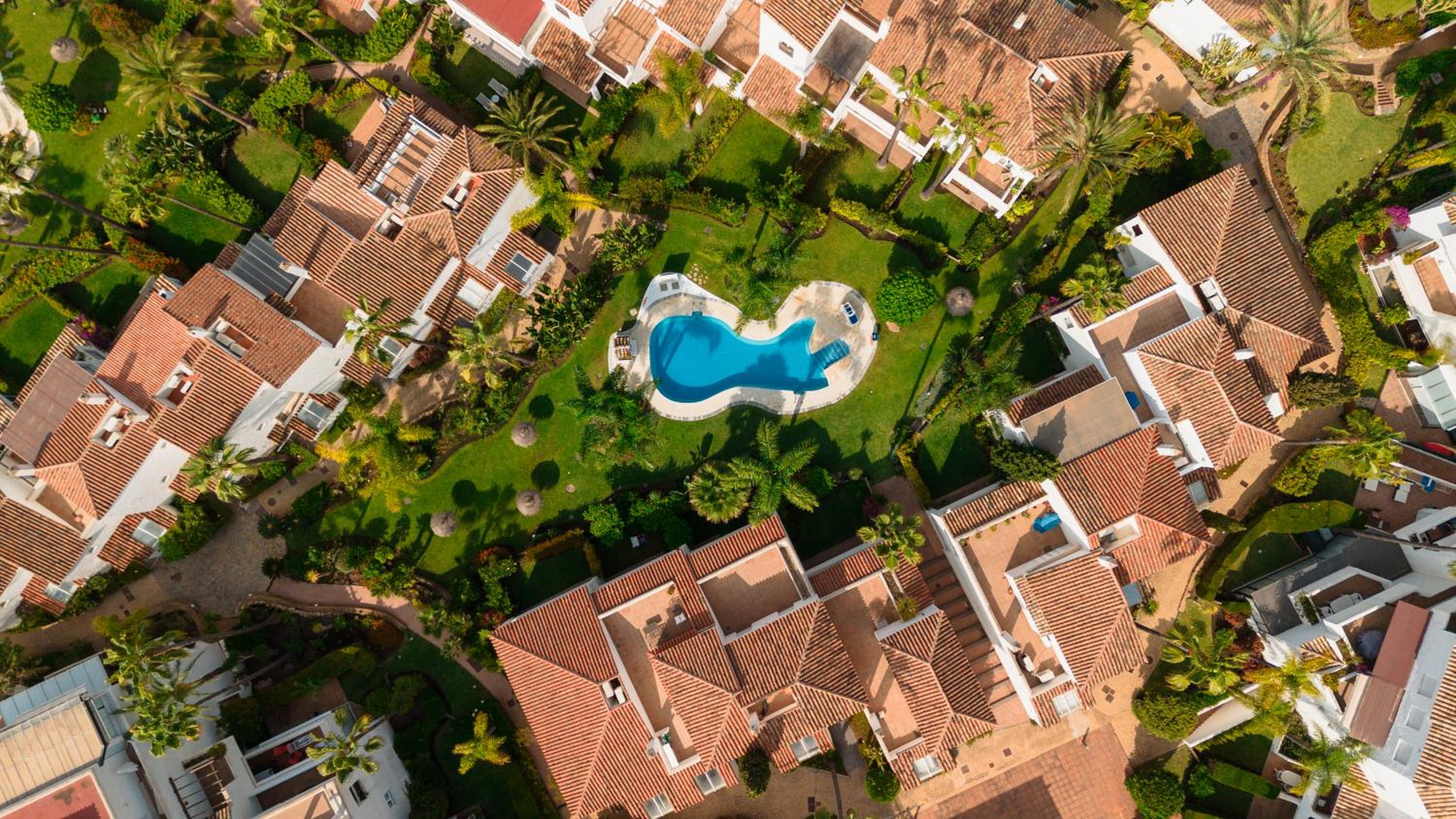 Marbella Vacations - Holiday apartment in first line beach complex in Urbanization Pueblo Mediterraneo, Marbella - Property Image 26