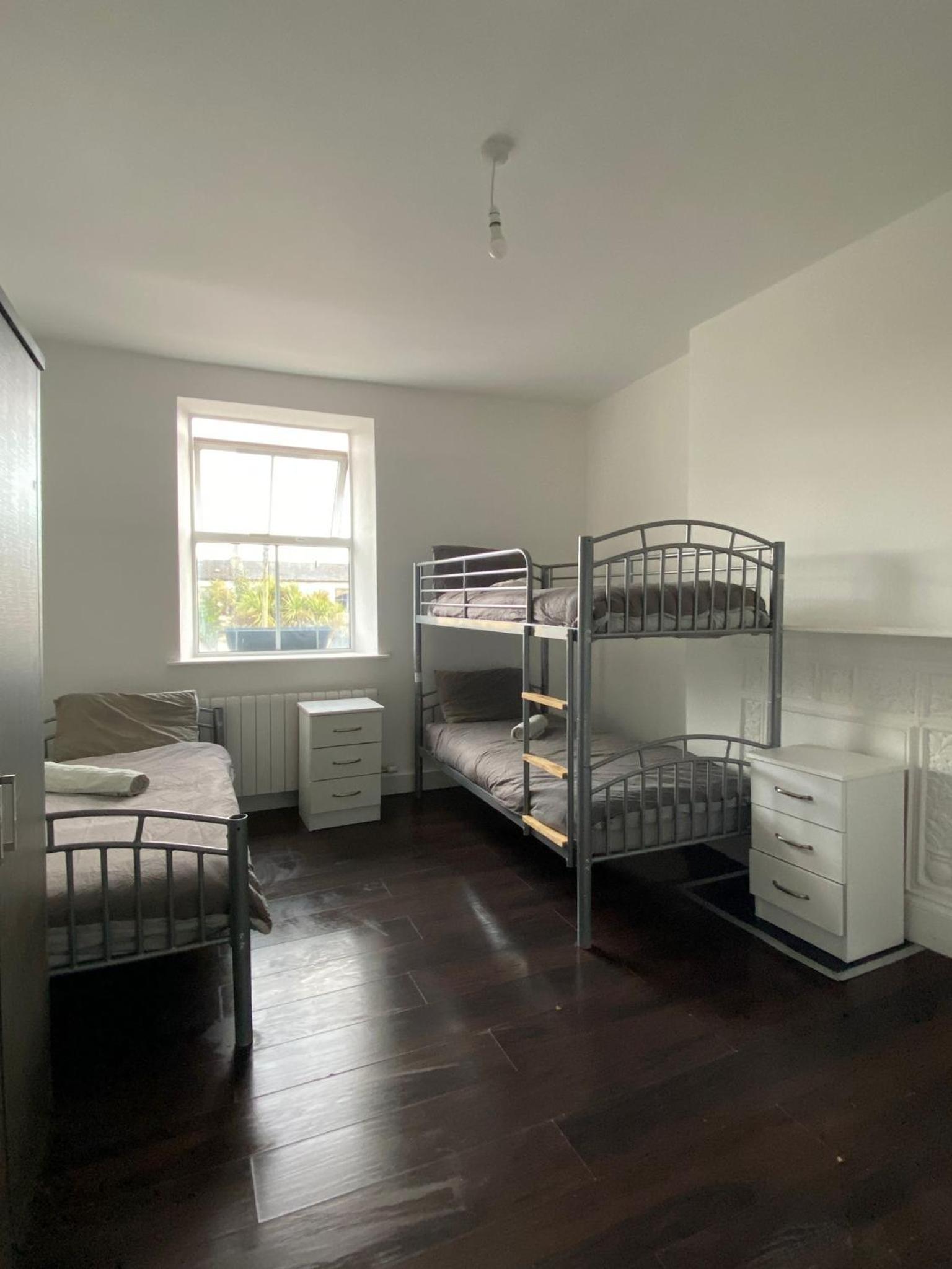 Sarsfield Hostel