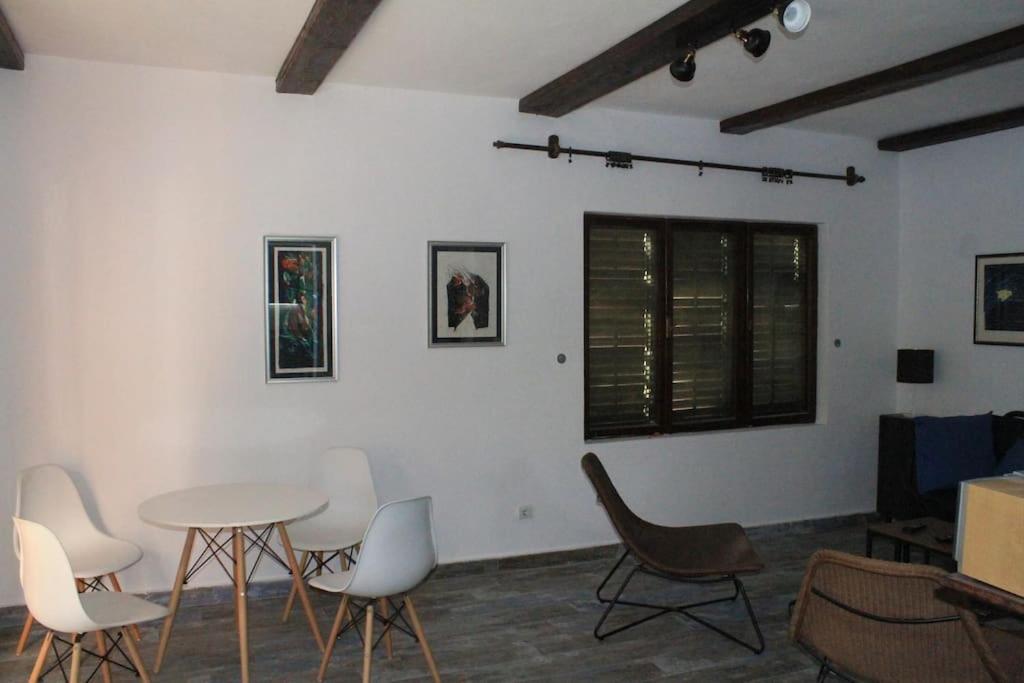 Photo 42