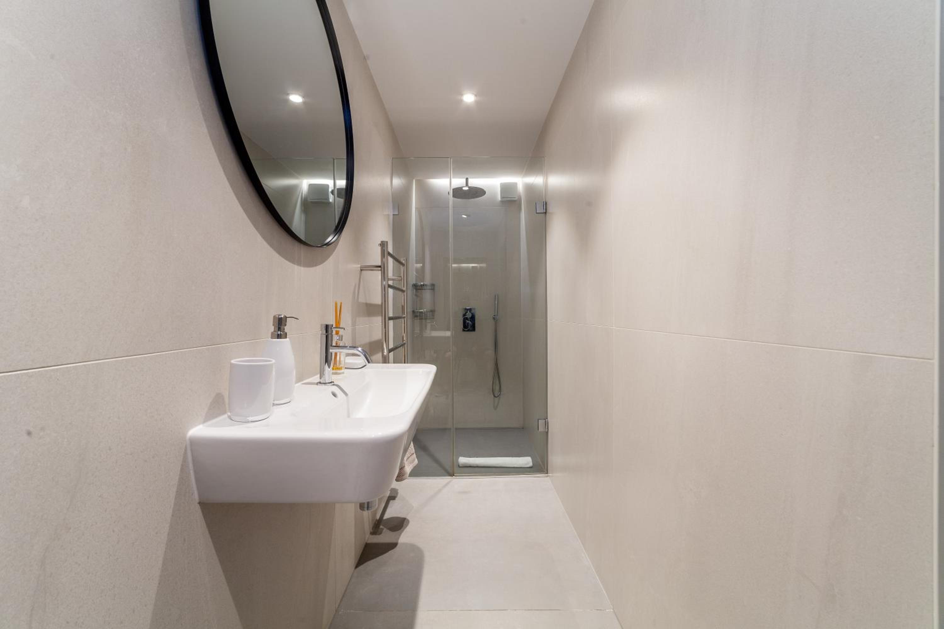 Stunning Modern 2BR Flat wGarden near Harrods