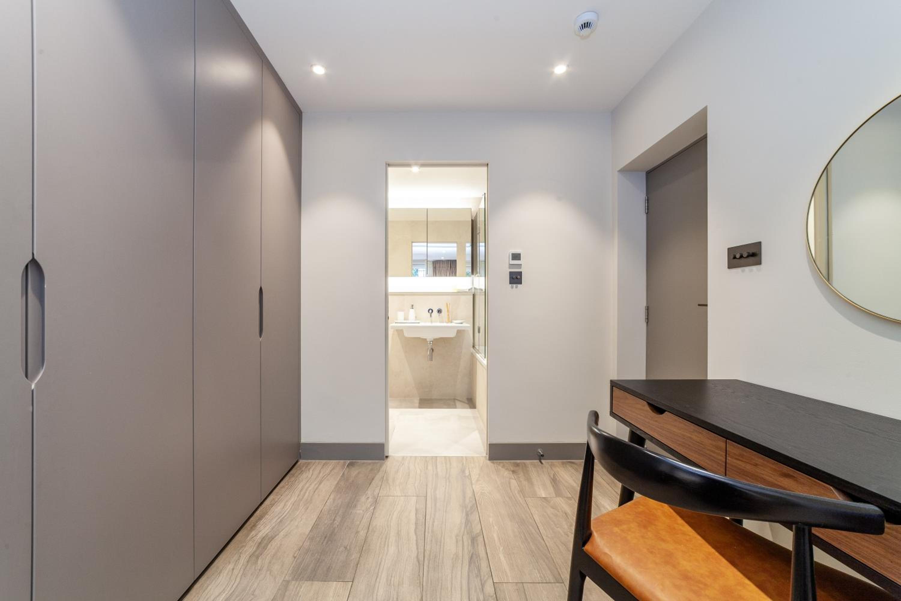 Stunning Modern 2BR Flat wGarden near Harrods