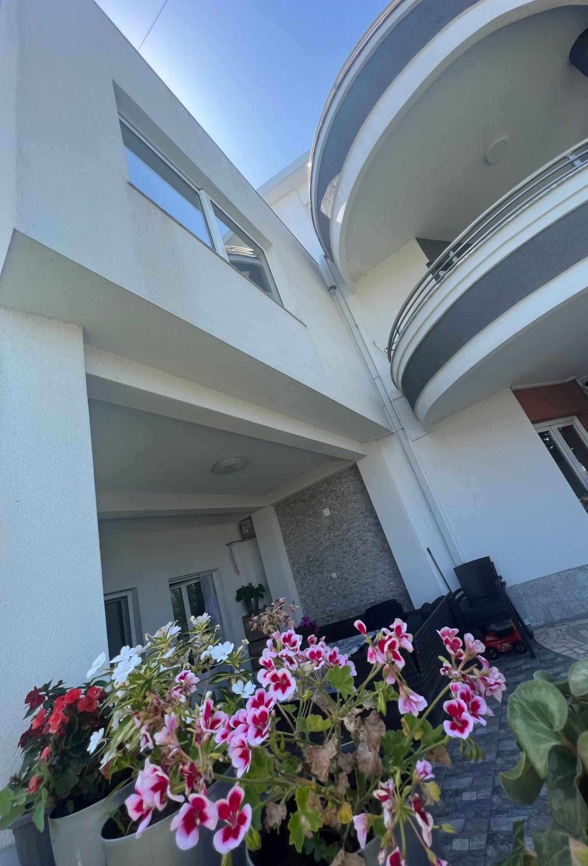 Apartments Dijar