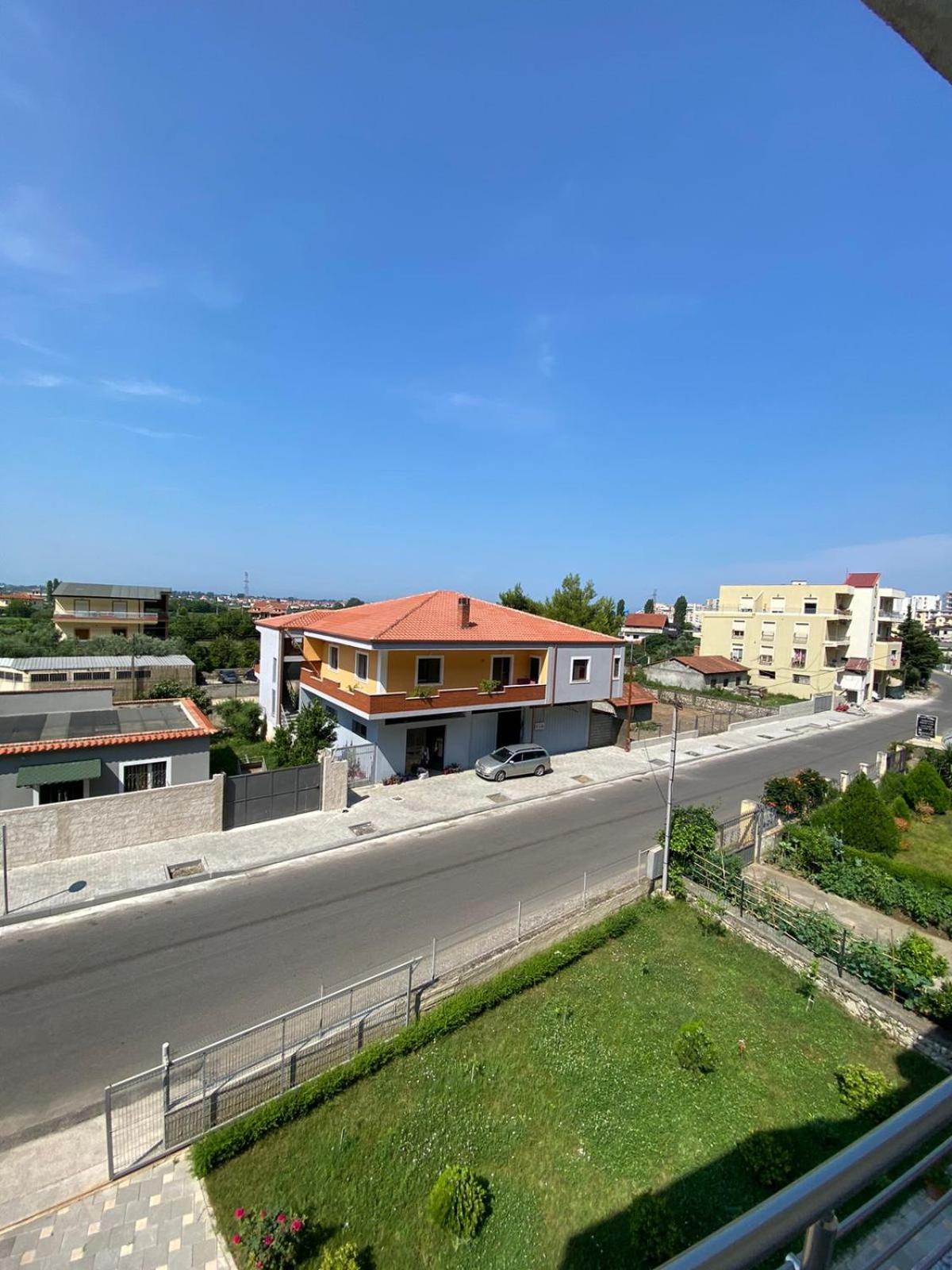 Rajmonda Apartment