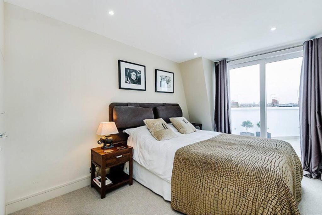 Penthouse with stunning views and great location! view 2