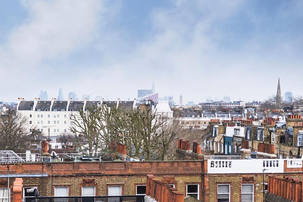 Penthouse with stunning views and great location! view 5