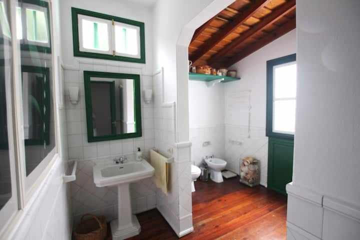 Photo 34
