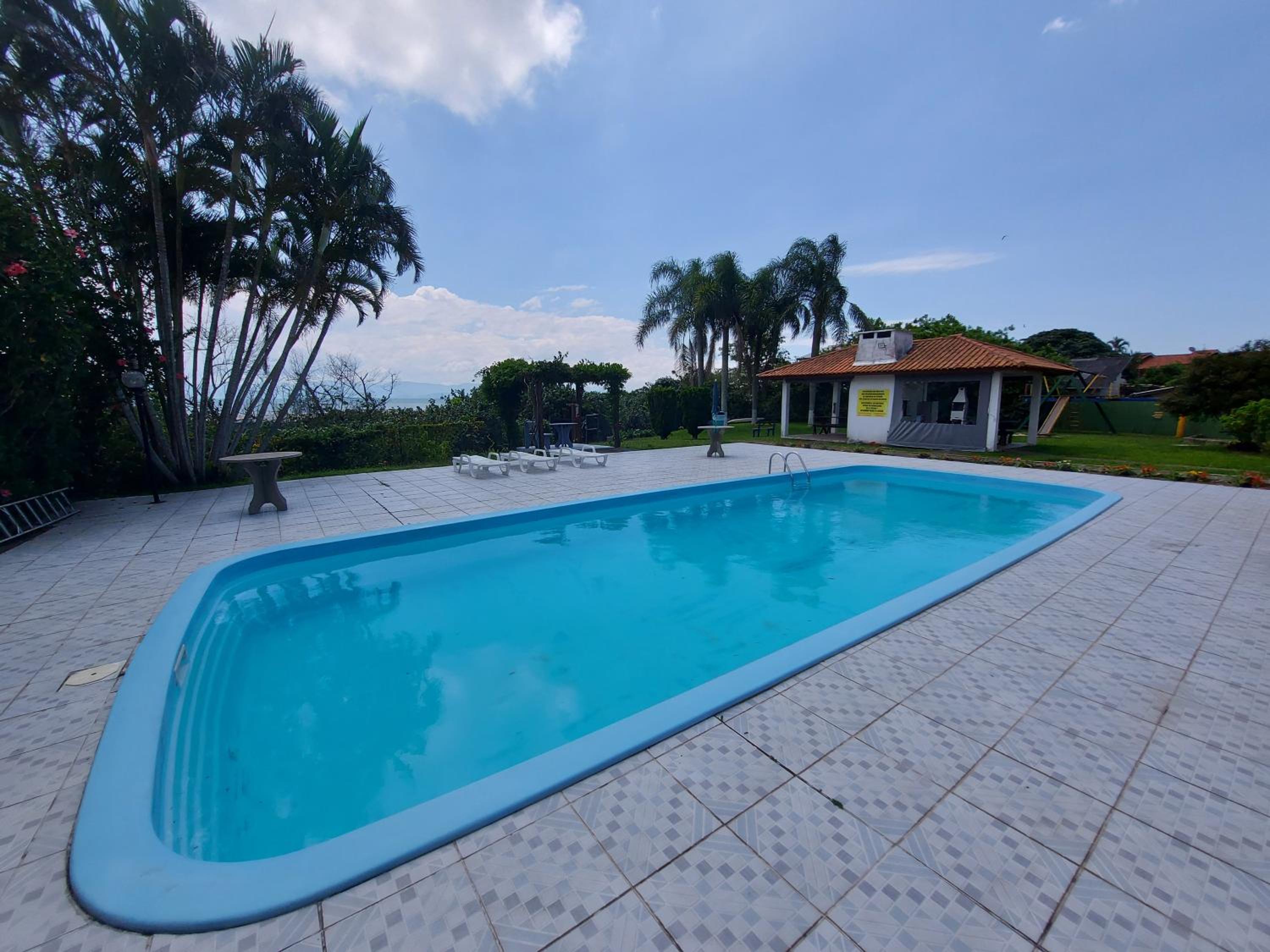 Lindo apartamento com vista para o mar (C142)