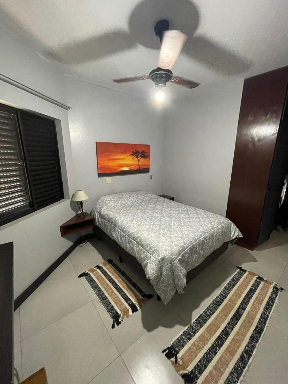 Lindo apartamento com vista para o mar (C142)
