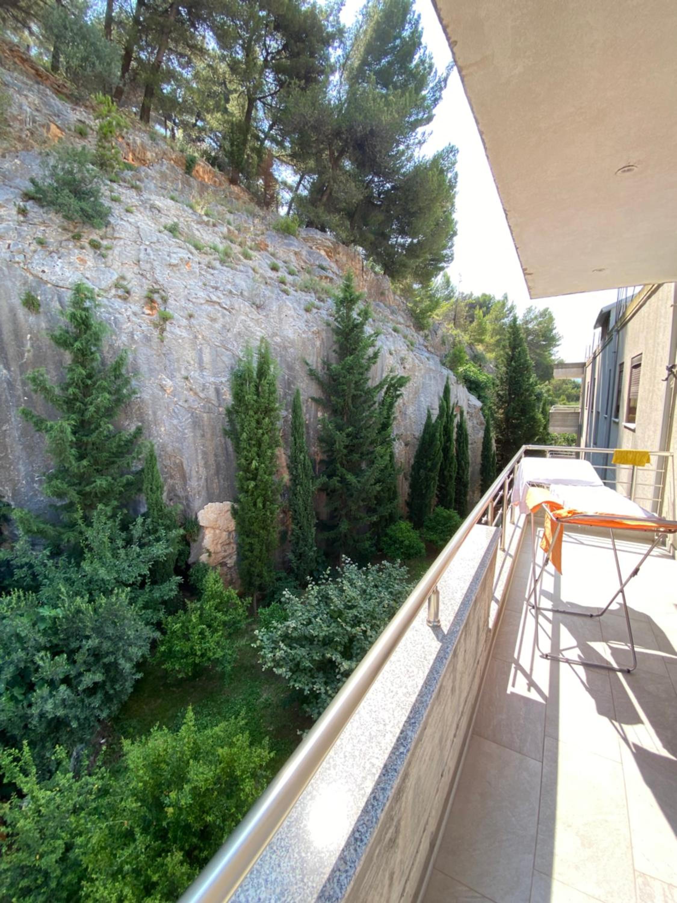 Rajmonda Apartment