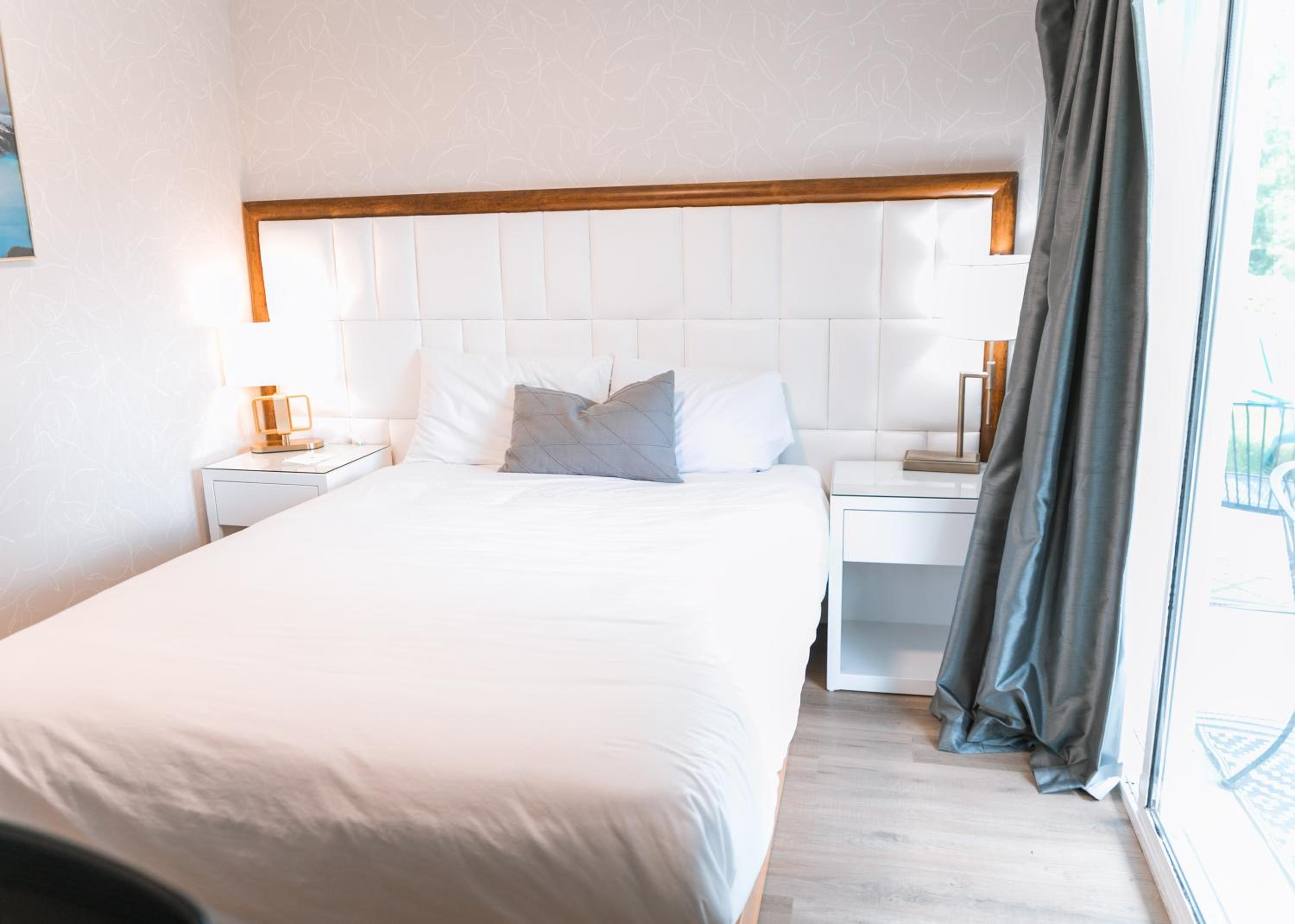 Hotel Civilia Lakeside by Civilia Golf Retreat