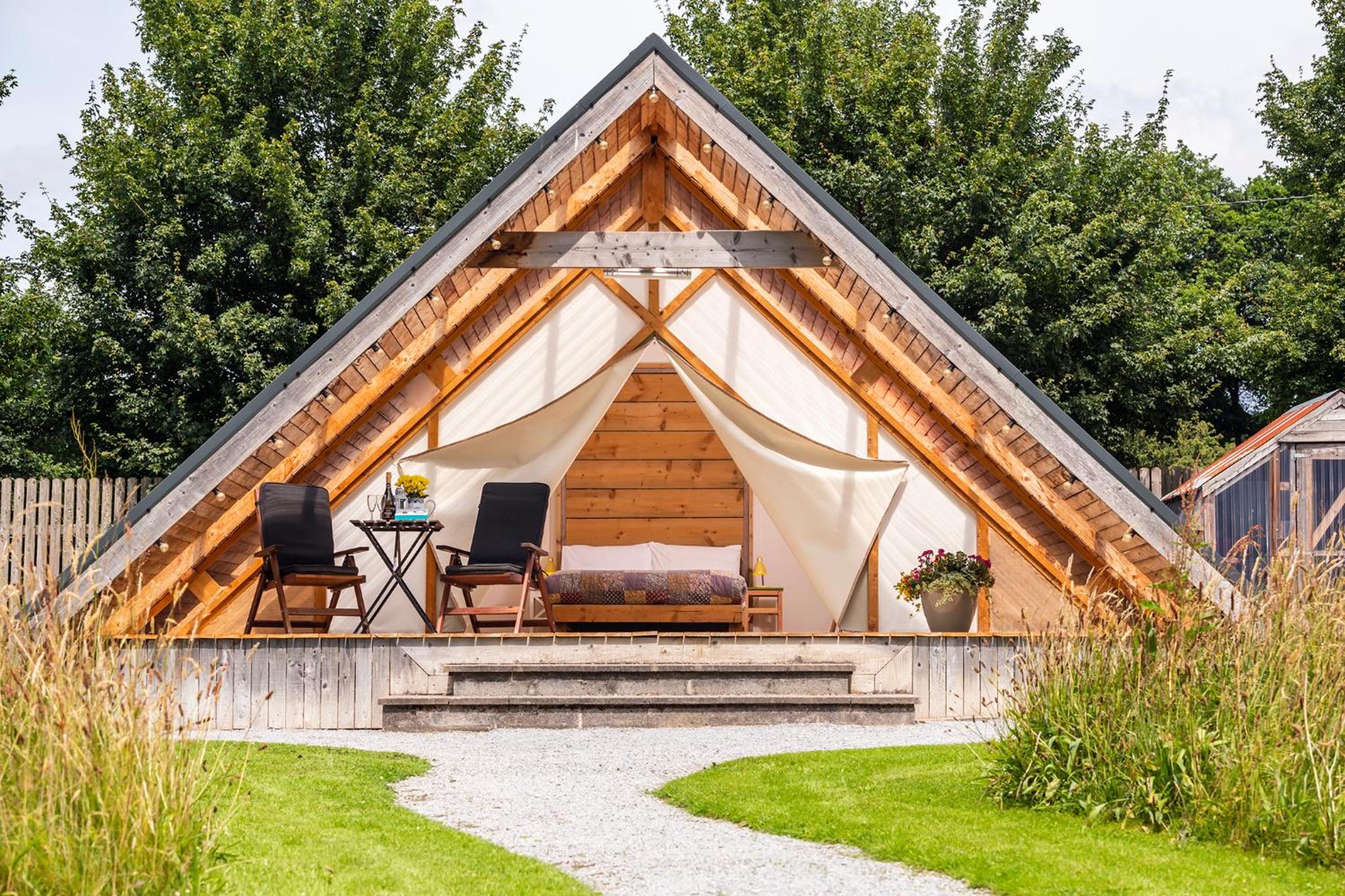 Killarney Glamping at the Grove, Suites and Lodges