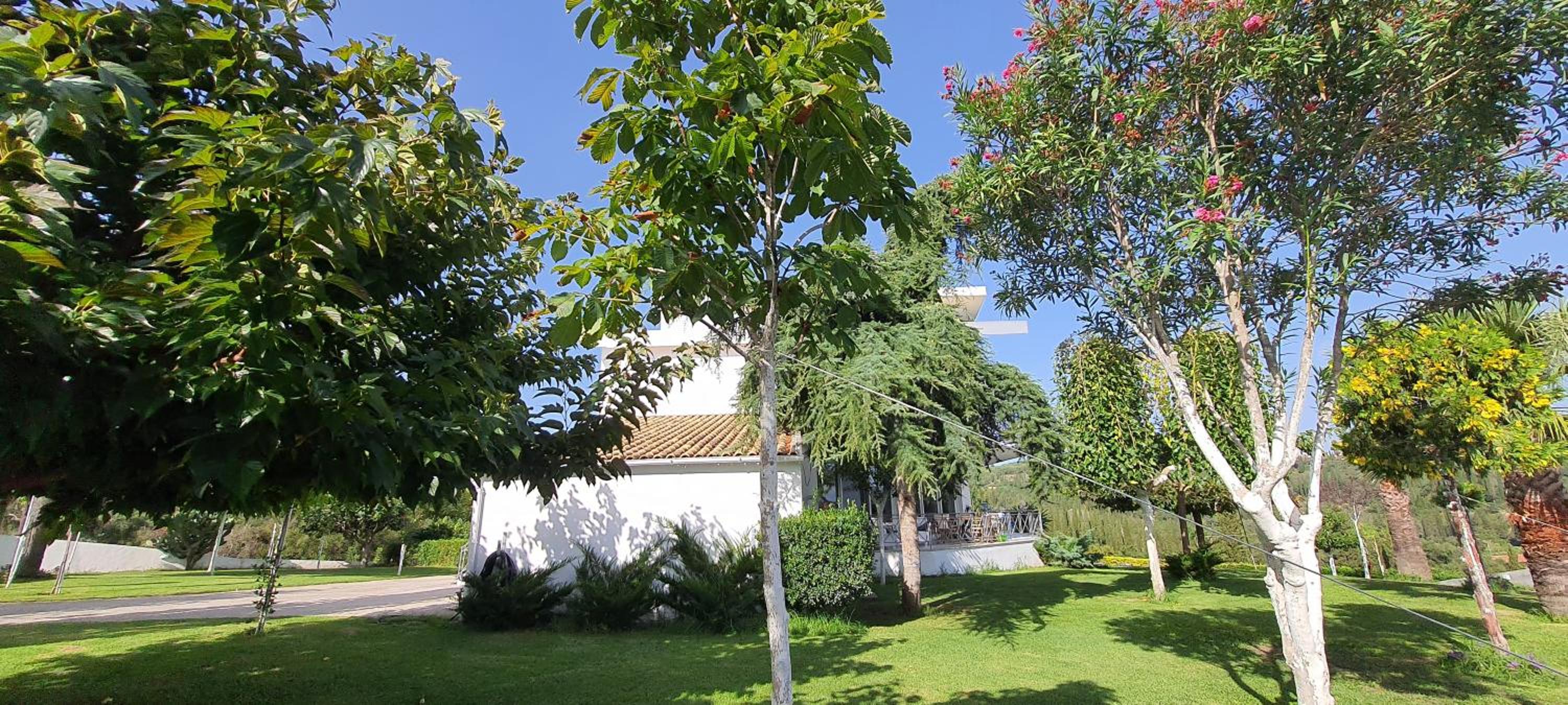 Mythos luxury apartments photo 2