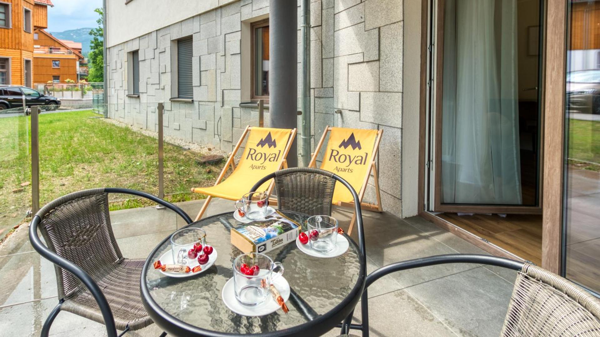 Apartamenty z basenem i saunami STONE HILL RESORT VIP Centrum by Royal Aparts