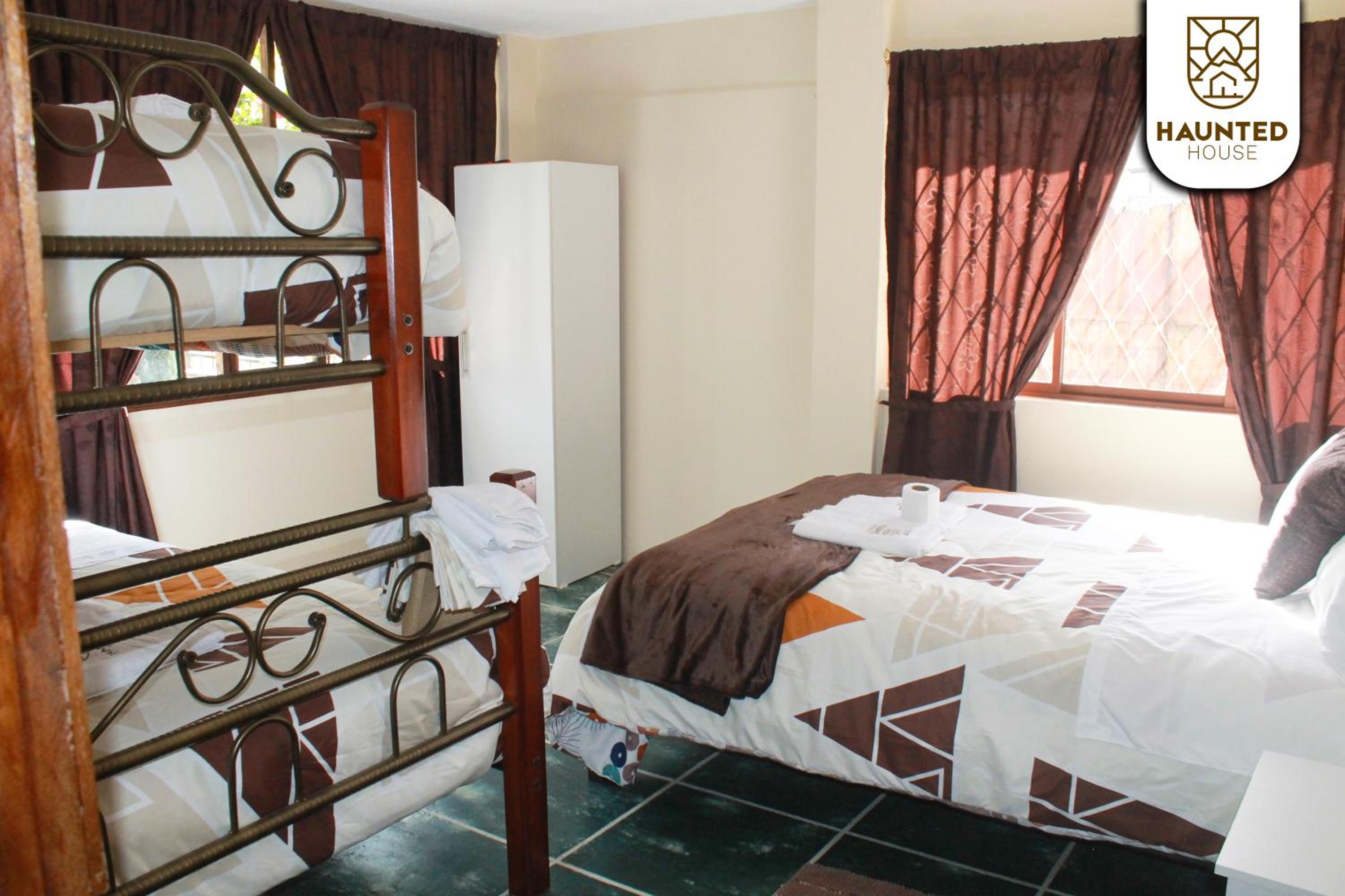 Haunted House Casa Vacacional