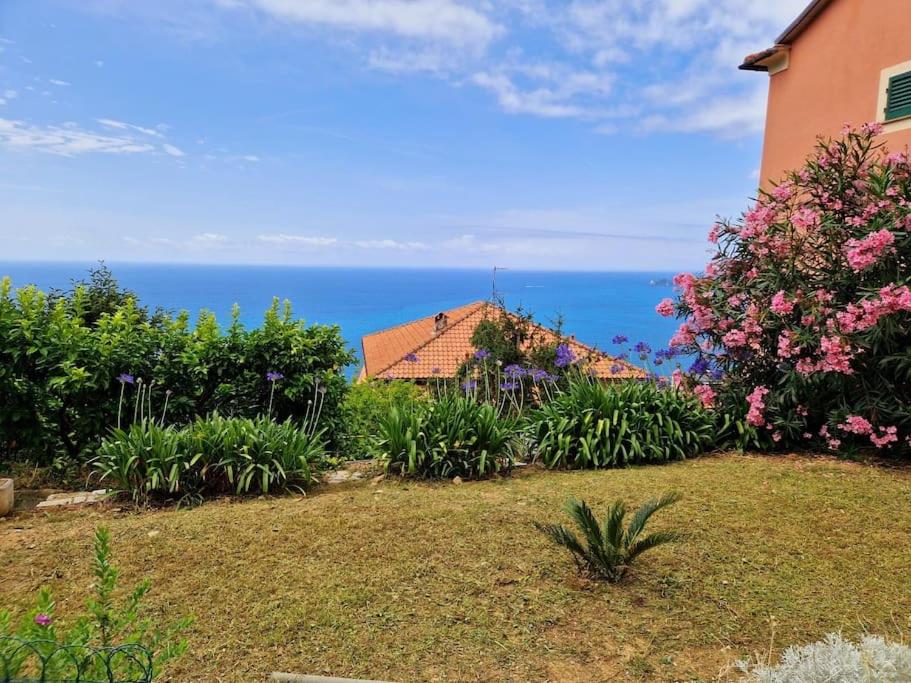 Giardino panoramico sul mare, un angolo di liguria view 3