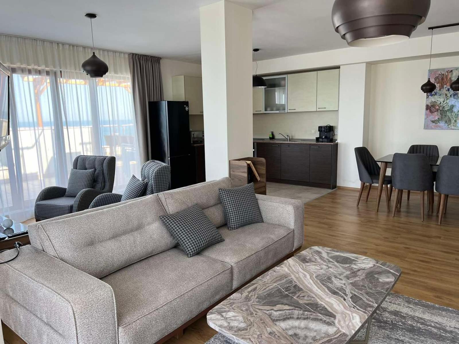 Penthouse at White Cliffs
