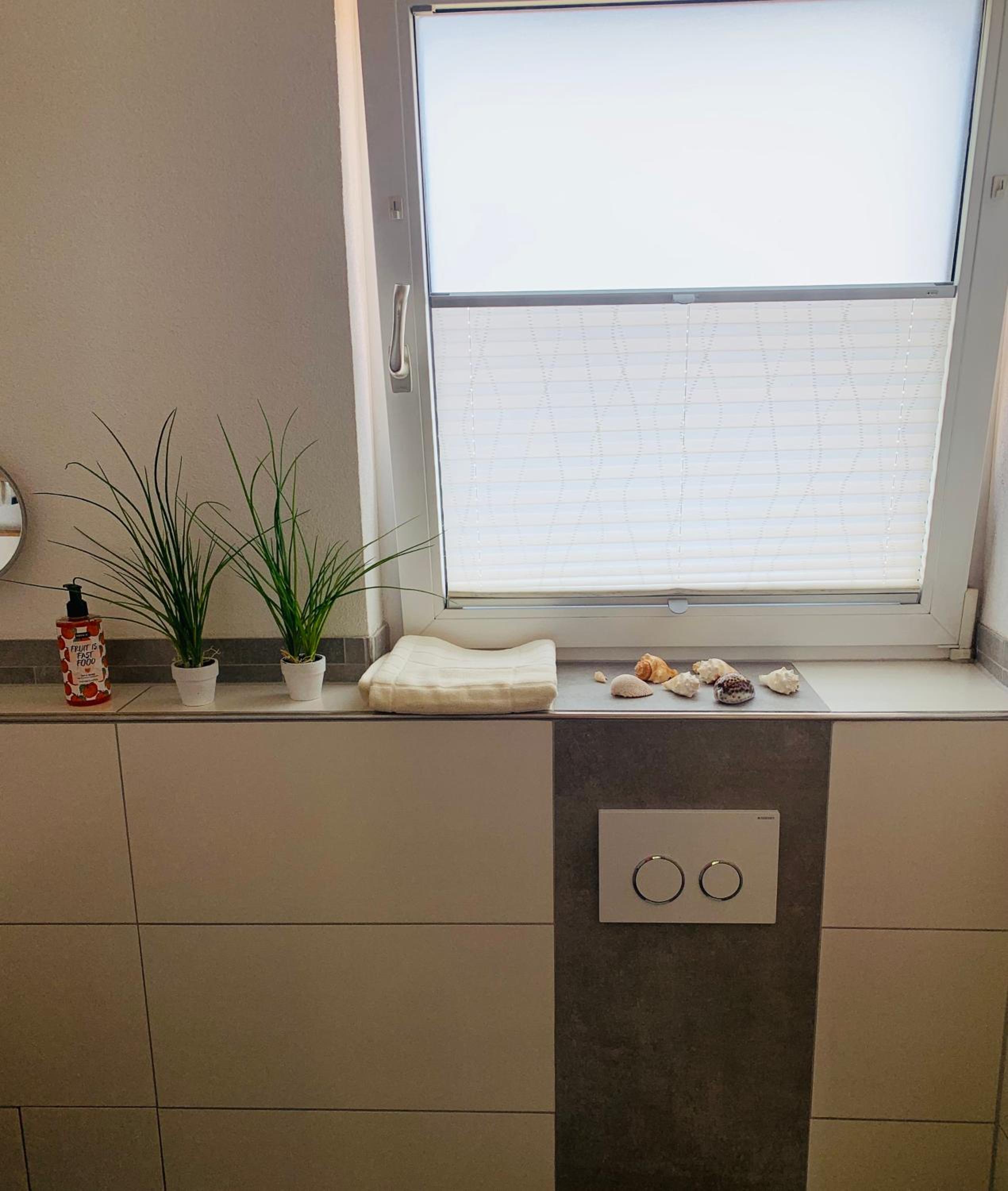 SEEMOMENTE 3-Zimmer Apartment Friedrichshafen Messe Airport Balkon Parkplatz