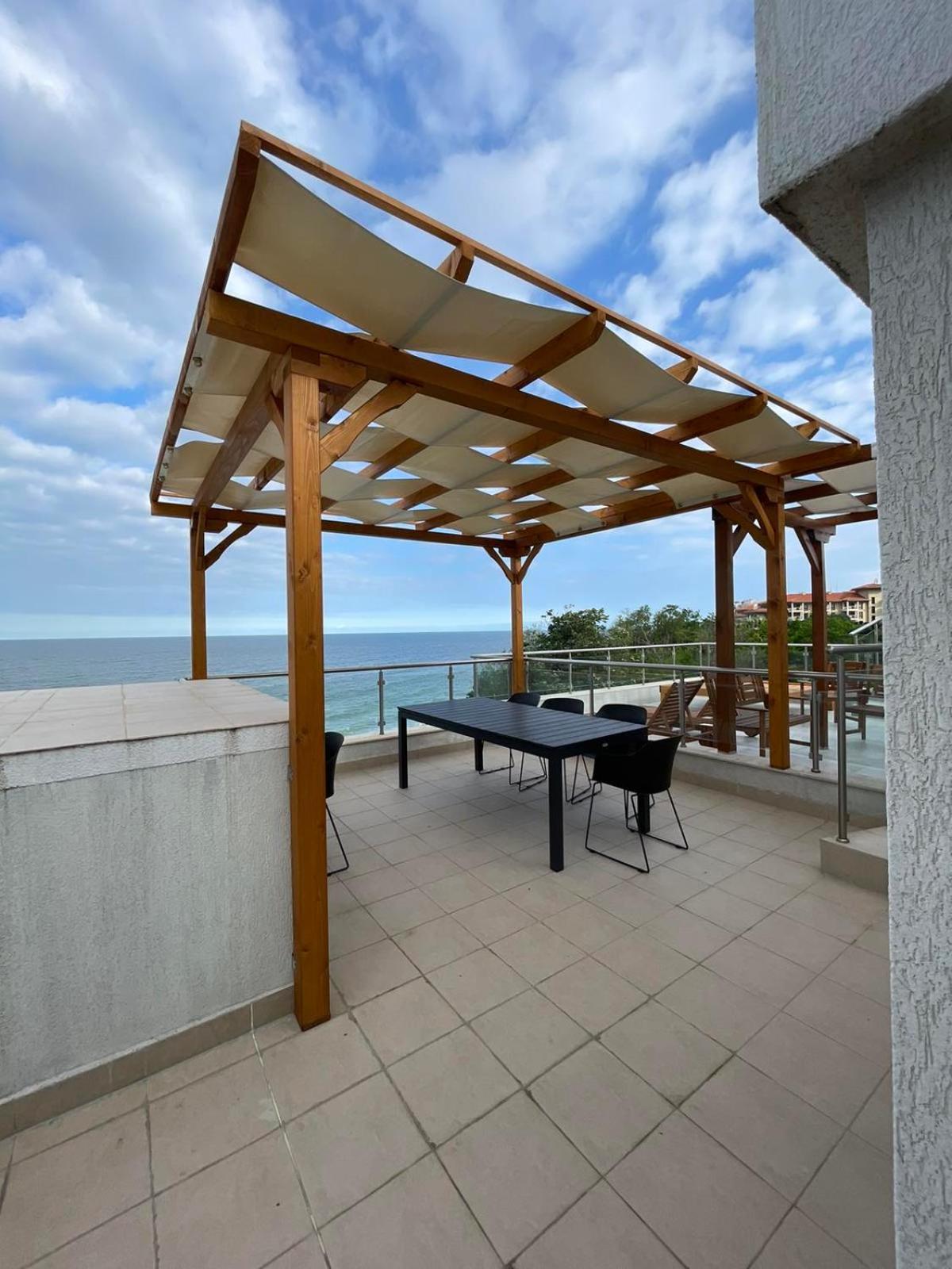 Penthouse at White Cliffs