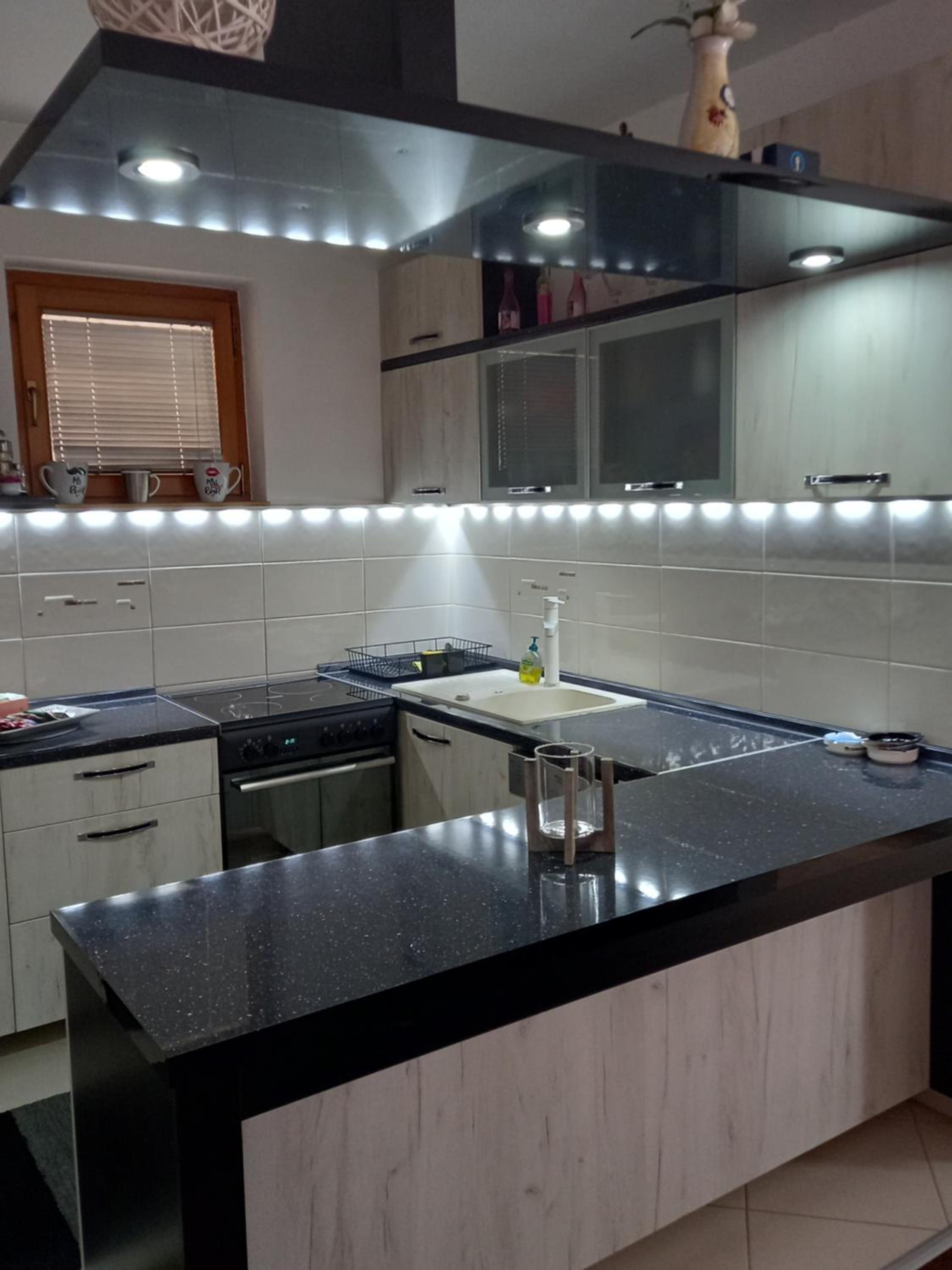Eknu Apartment
