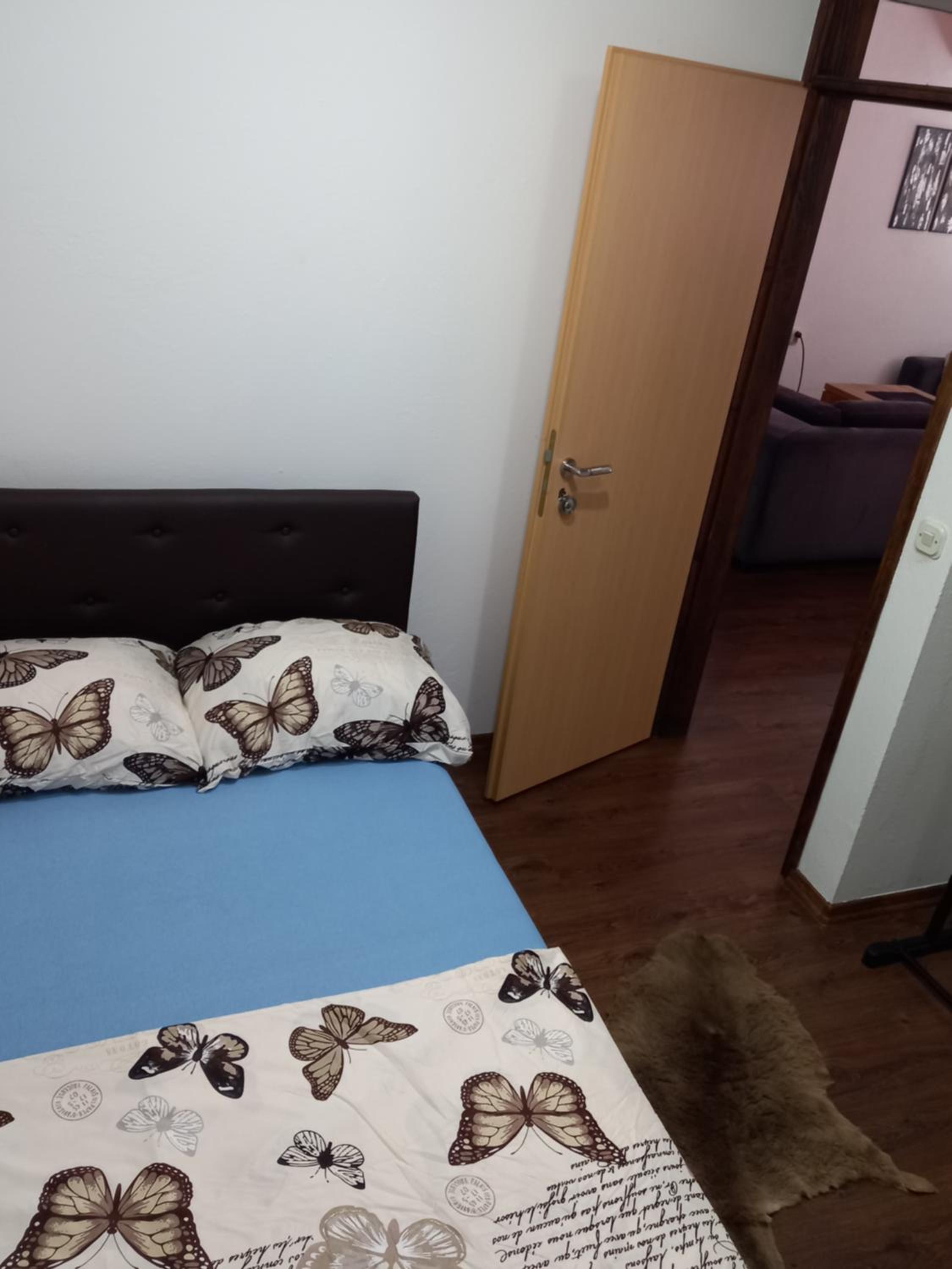 Eknu Apartment