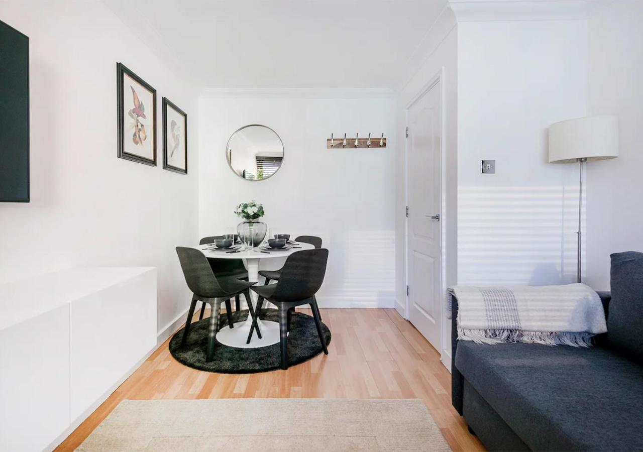 Central Fitzrovia One-Bedroom Apartment view 2