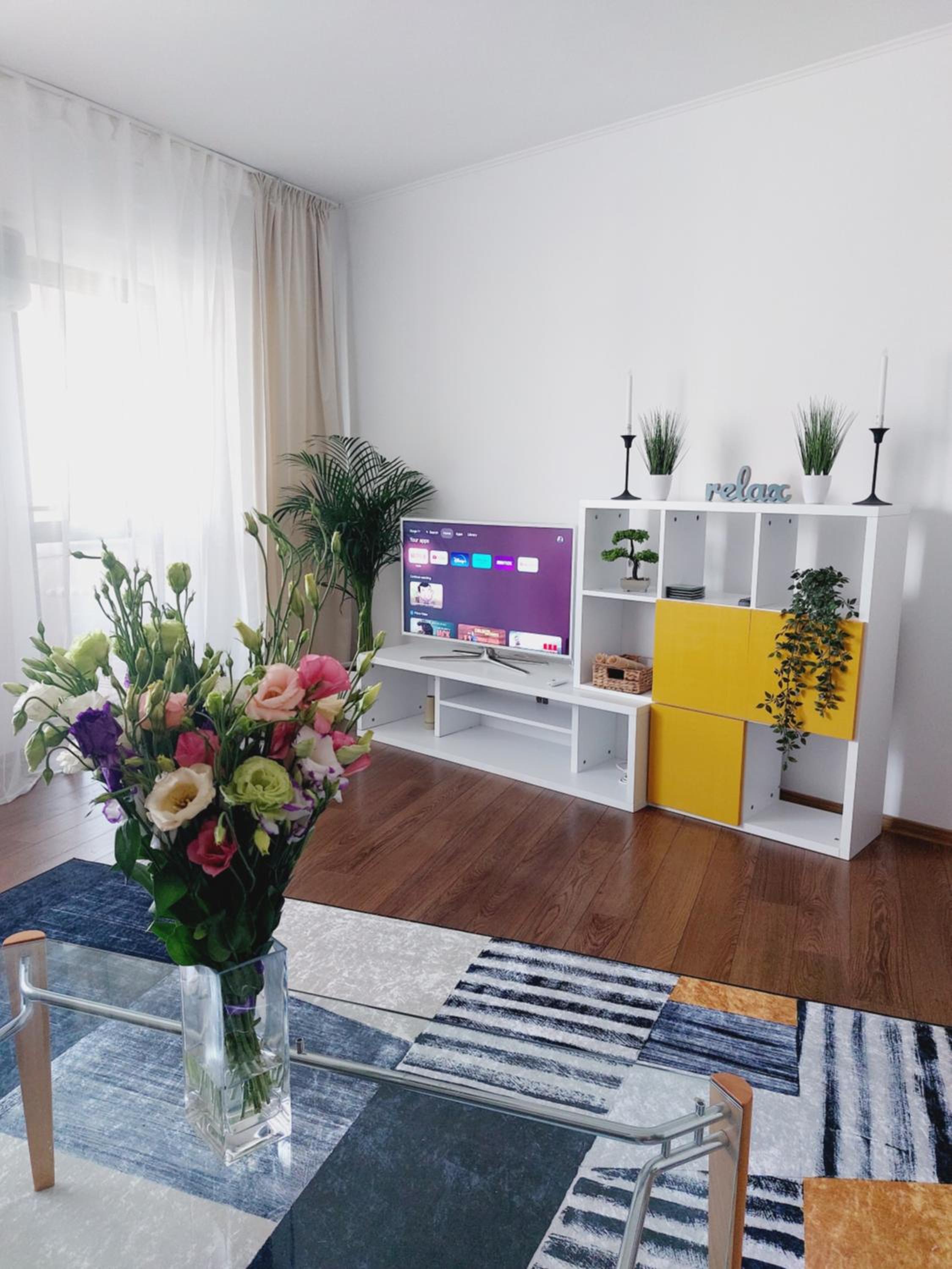 Cozy apartment in the center of Bucharest view 2