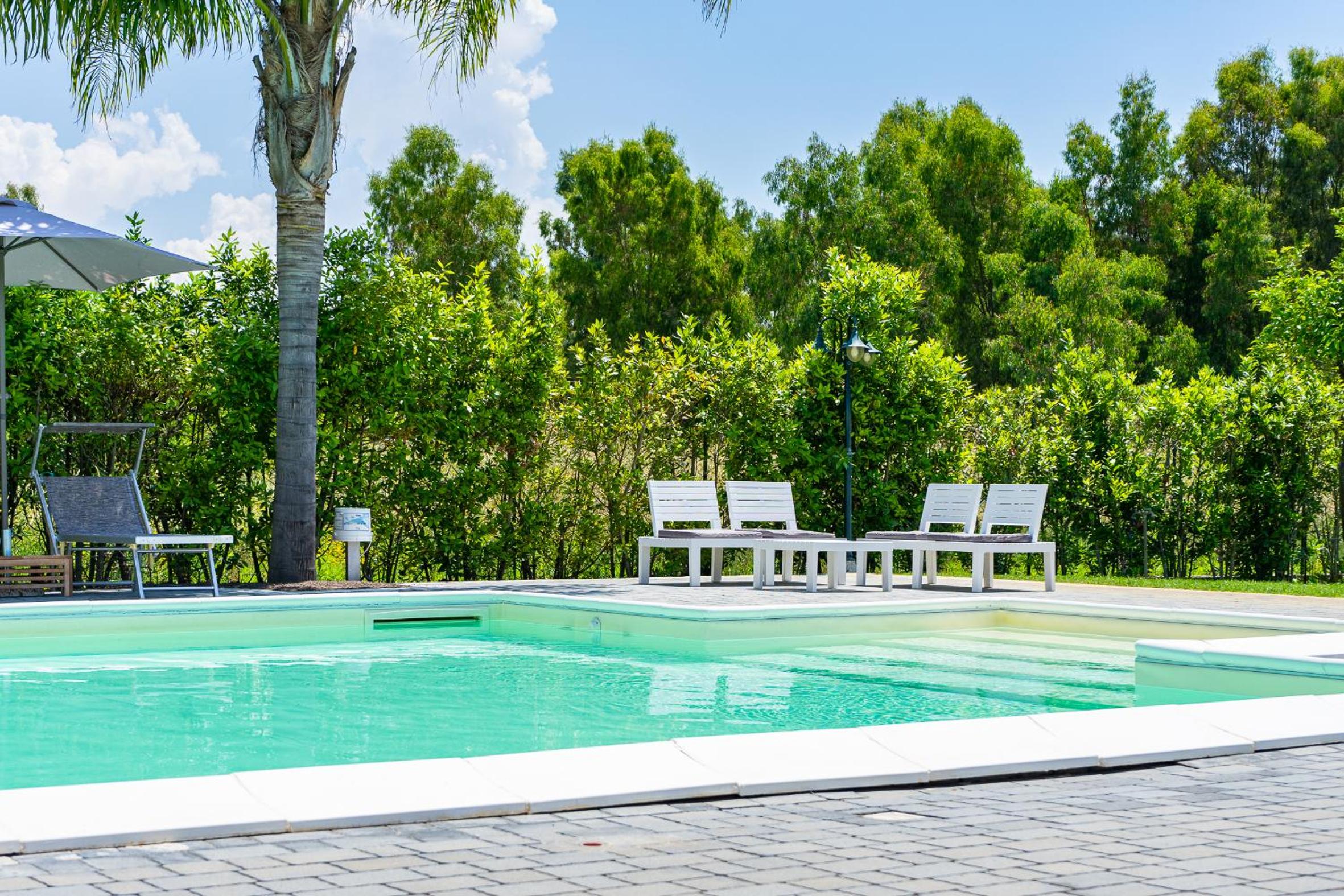 Casale Delle Ronde B&B