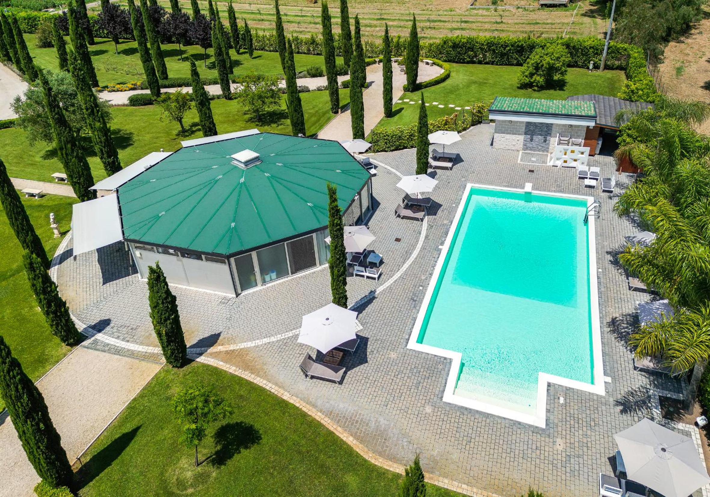 Casale Delle Ronde B&B