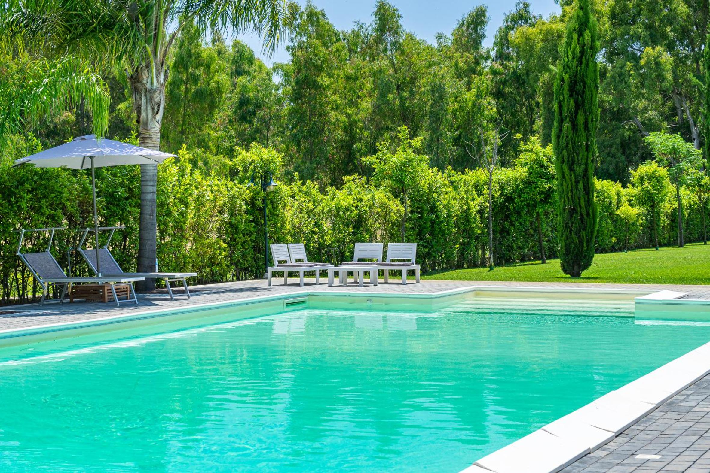 Casale Delle Ronde B&B