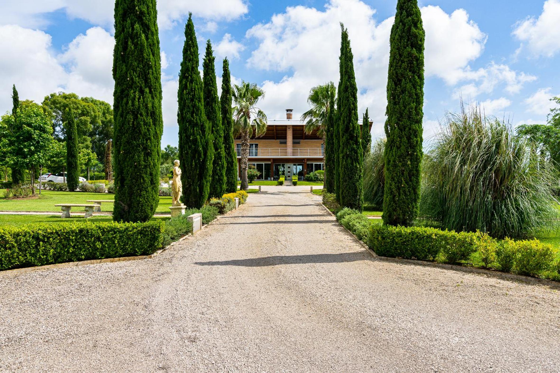 Casale Delle Ronde B&B