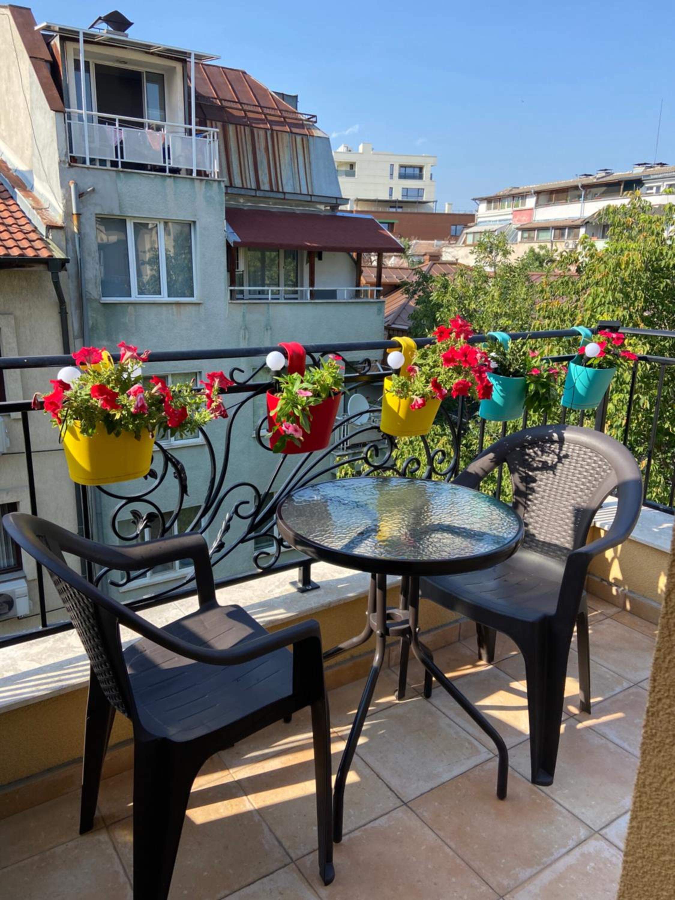 M&M Center Apartment with free parking