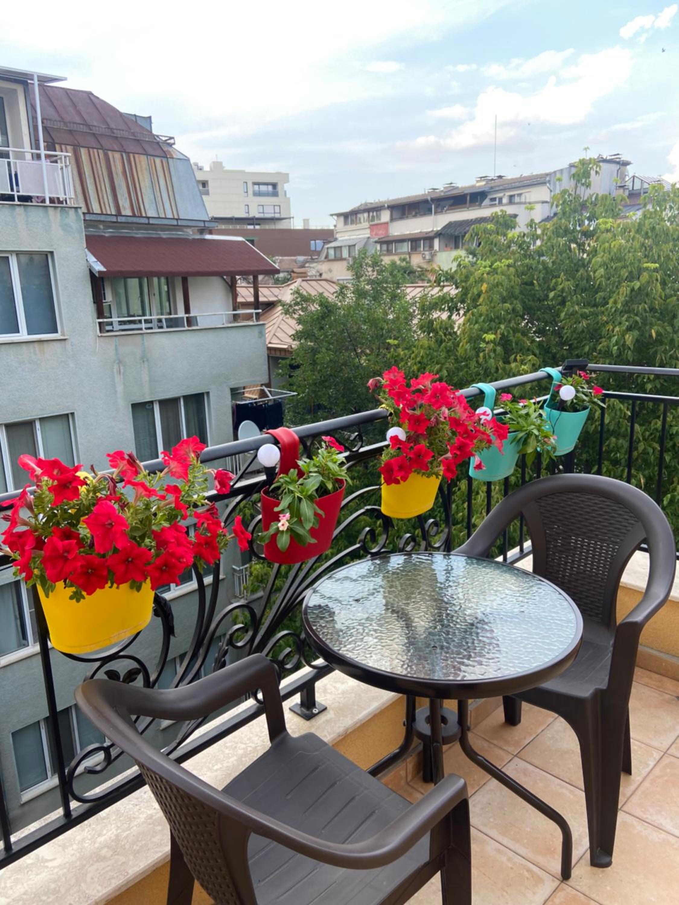 M&M Center Apartment with free parking