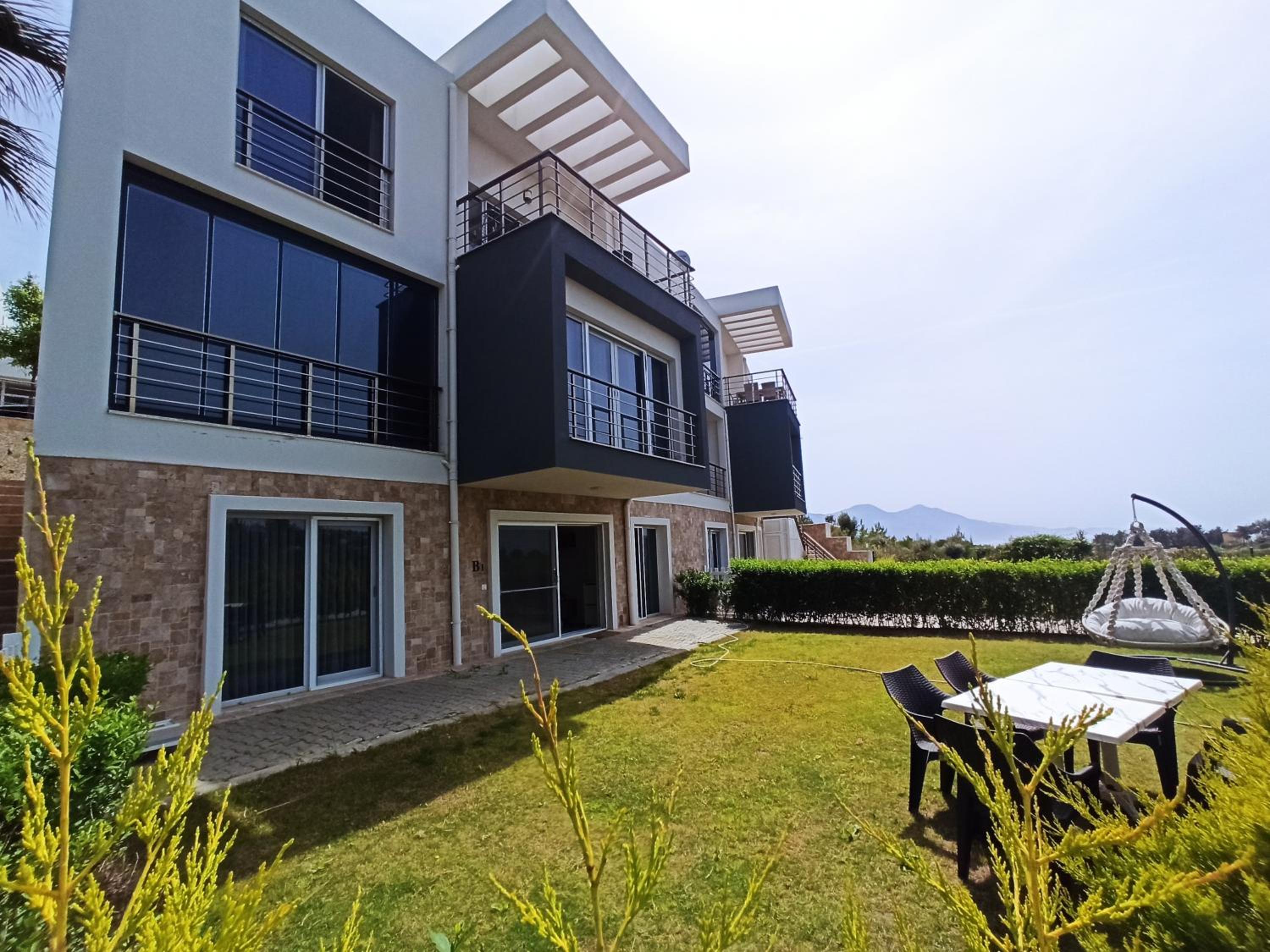 Lavender Residence - Image 147