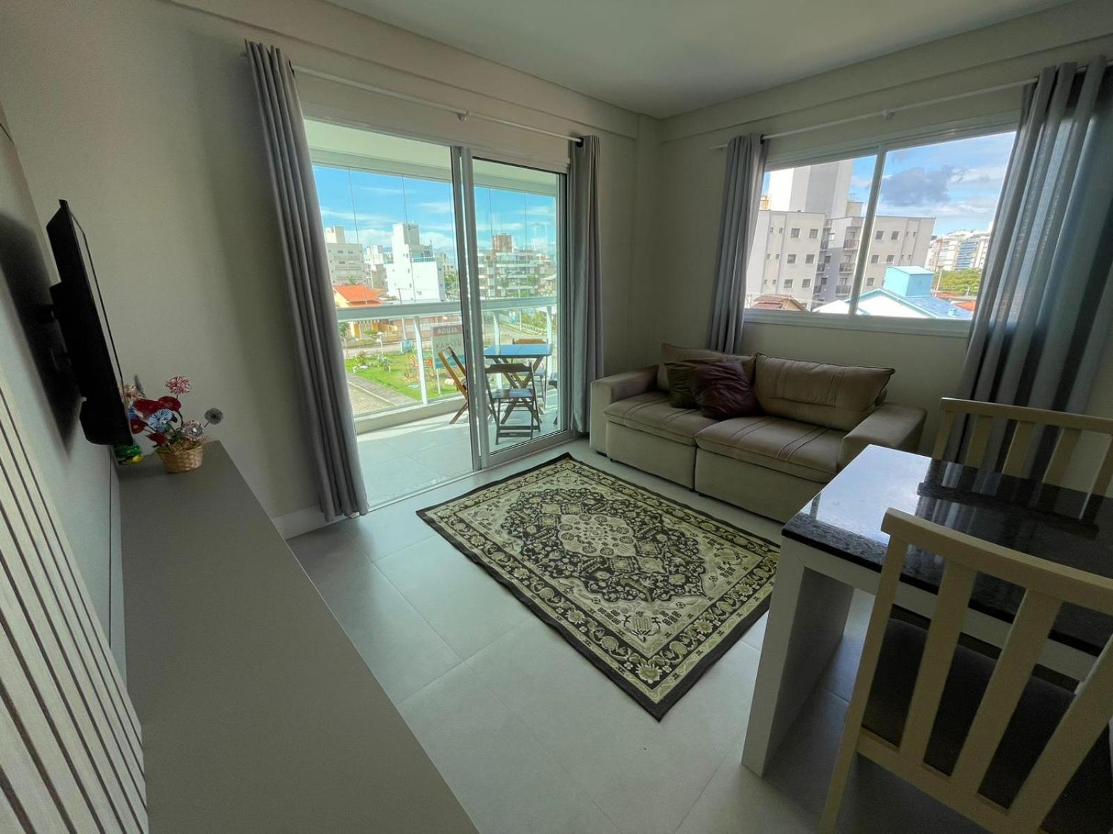 Cód 126 - Apartamento aconchegante com 3 dormitórios