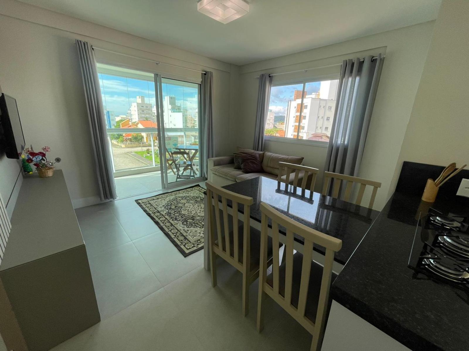 Cód 126 - Apartamento aconchegante com 3 dormitórios
