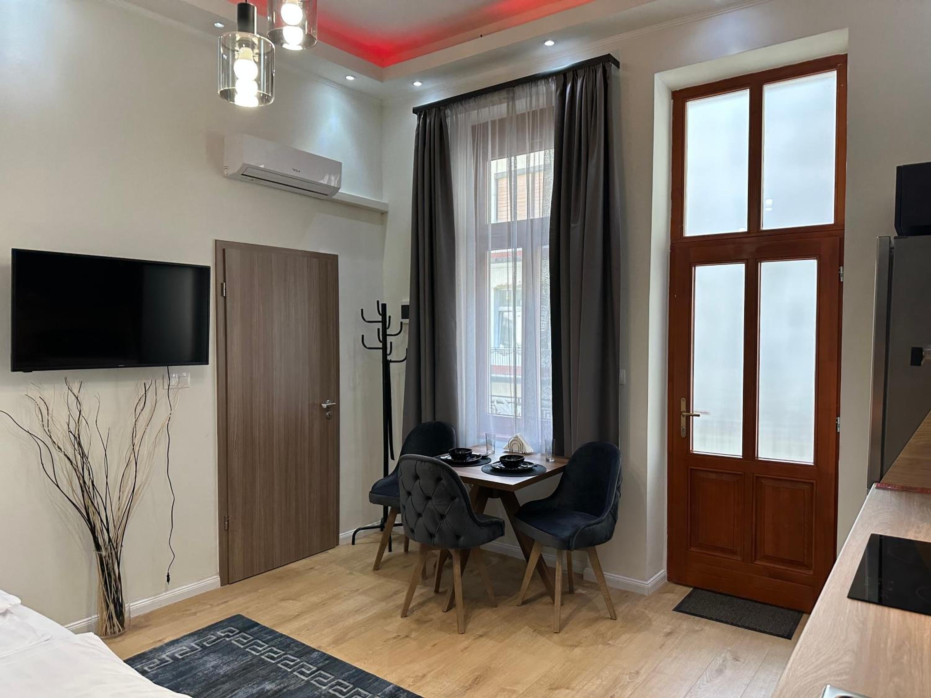 Lizu Apartmant