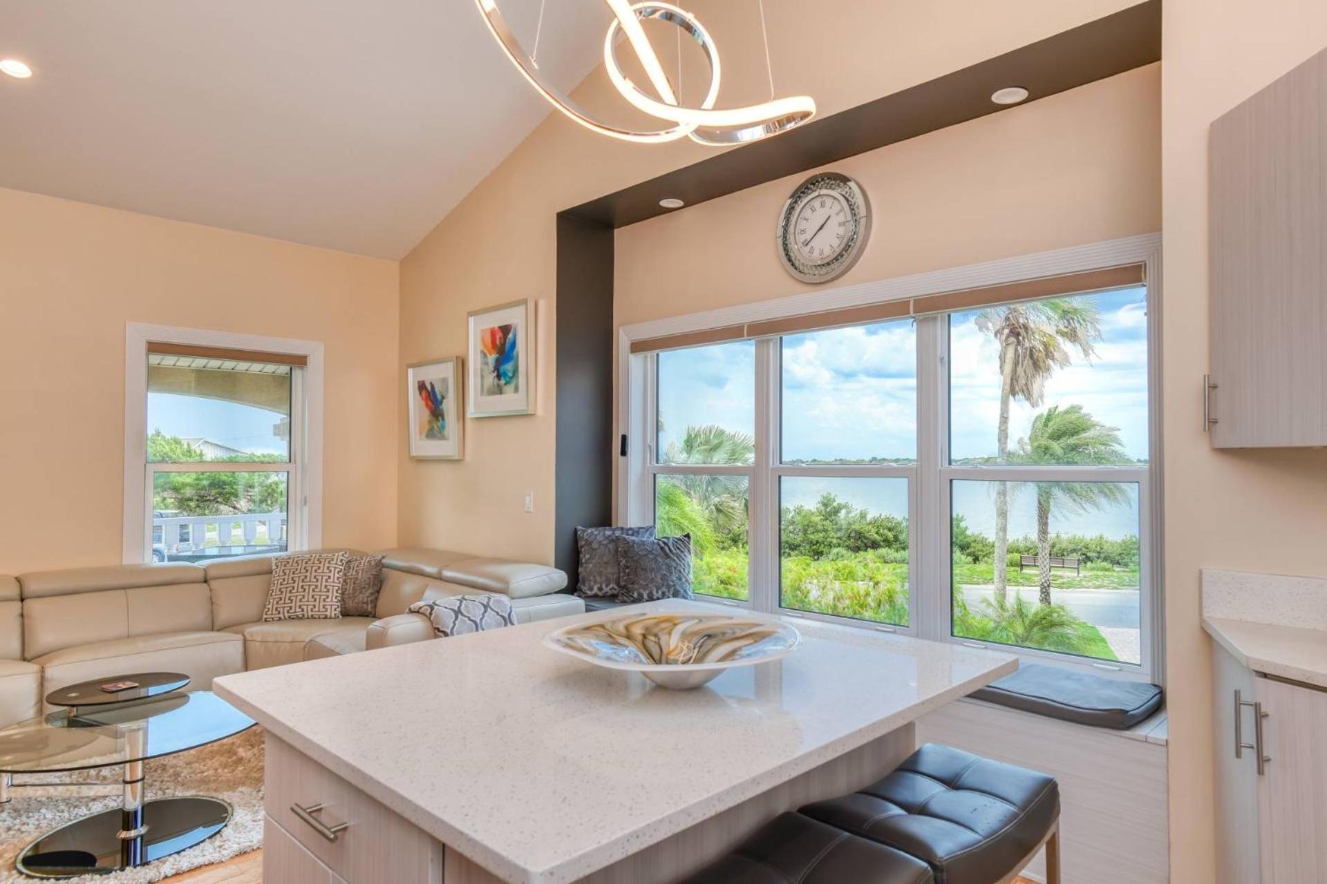 Dolphin Bay Apartment view 3